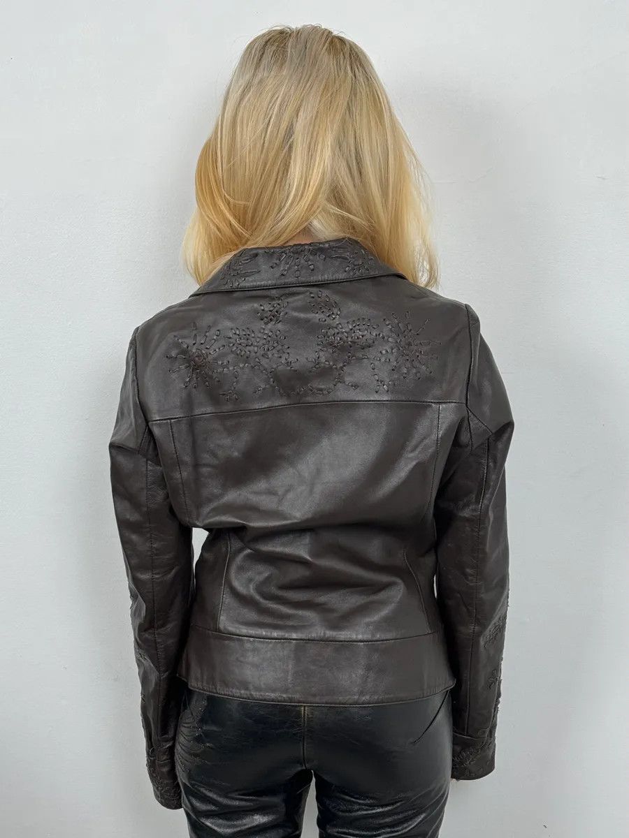 Moschino 2000s Moschino Brown Flowers Embroidery Leather Jacket Size S / US 4 / IT 40 - 3 Thumbnail