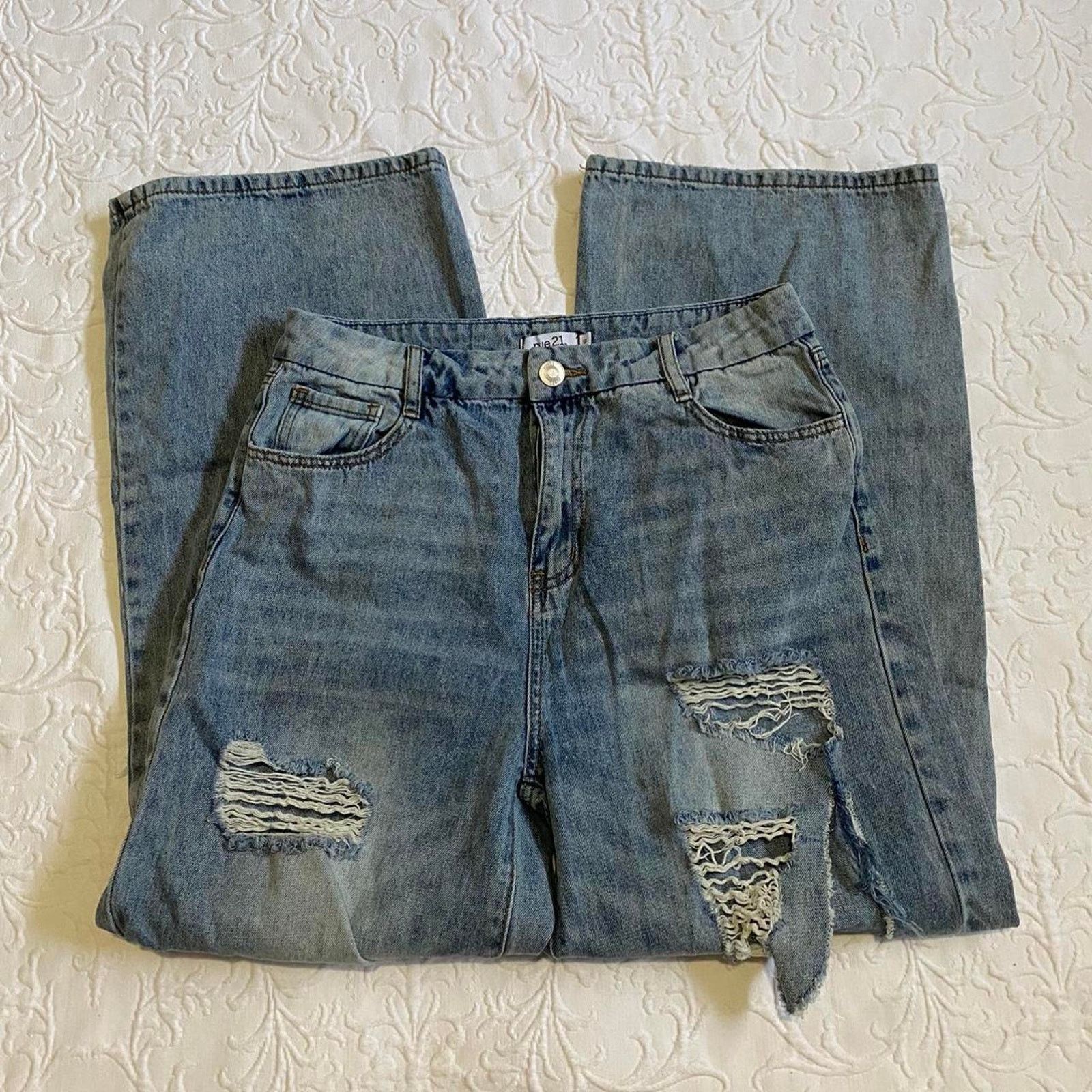 rue21 Wide legged distressed pants Size 34" / US 12 / IT 48 - 2 Thumbnail