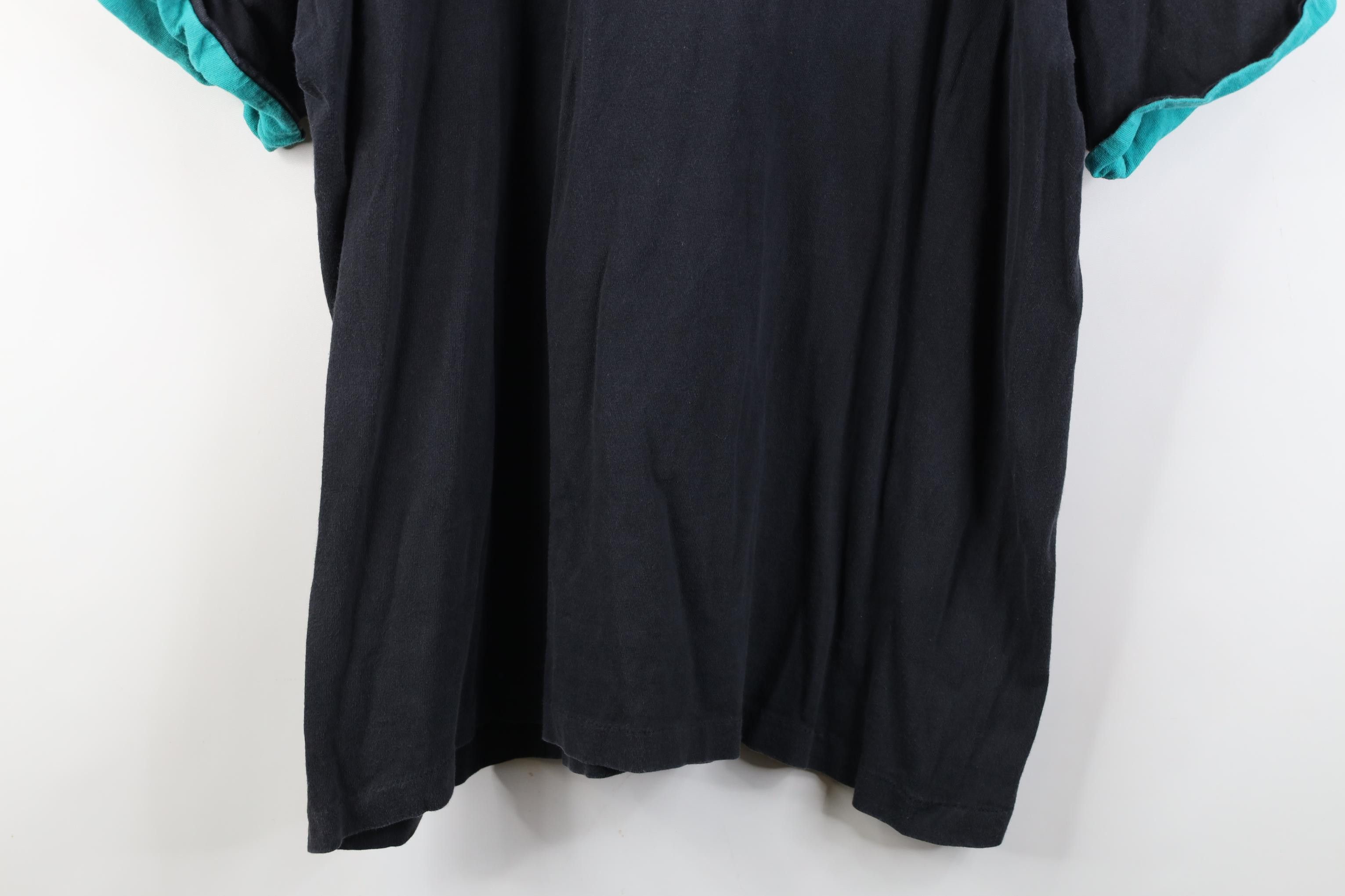 Vintage Vintage 90s Layered Black River Watertown New York T-Shirt Size US XL / EU 56 / 4 - 17 Thumbnail