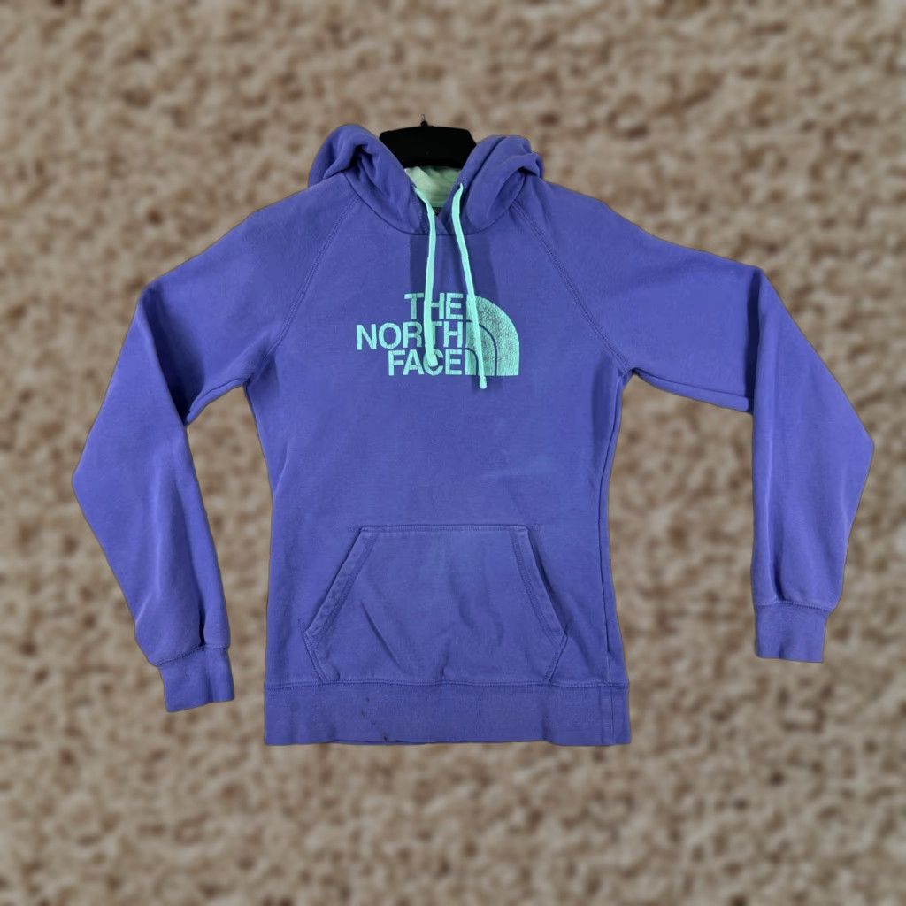 The North Face VINTAGE The North Face Women's Hoodie Sweatshirt Pullover Small Purple Casual Outdoor 90s Size S / US 4 / IT 40 - 1 Thumbnail