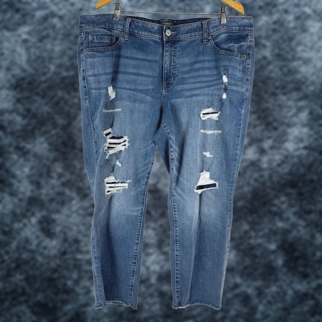 Torrid Torrid Crop Boyfriend Jeans Womens 20 Blue Distressed Stretch Size 42" / US 20 - 1 Thumbnail