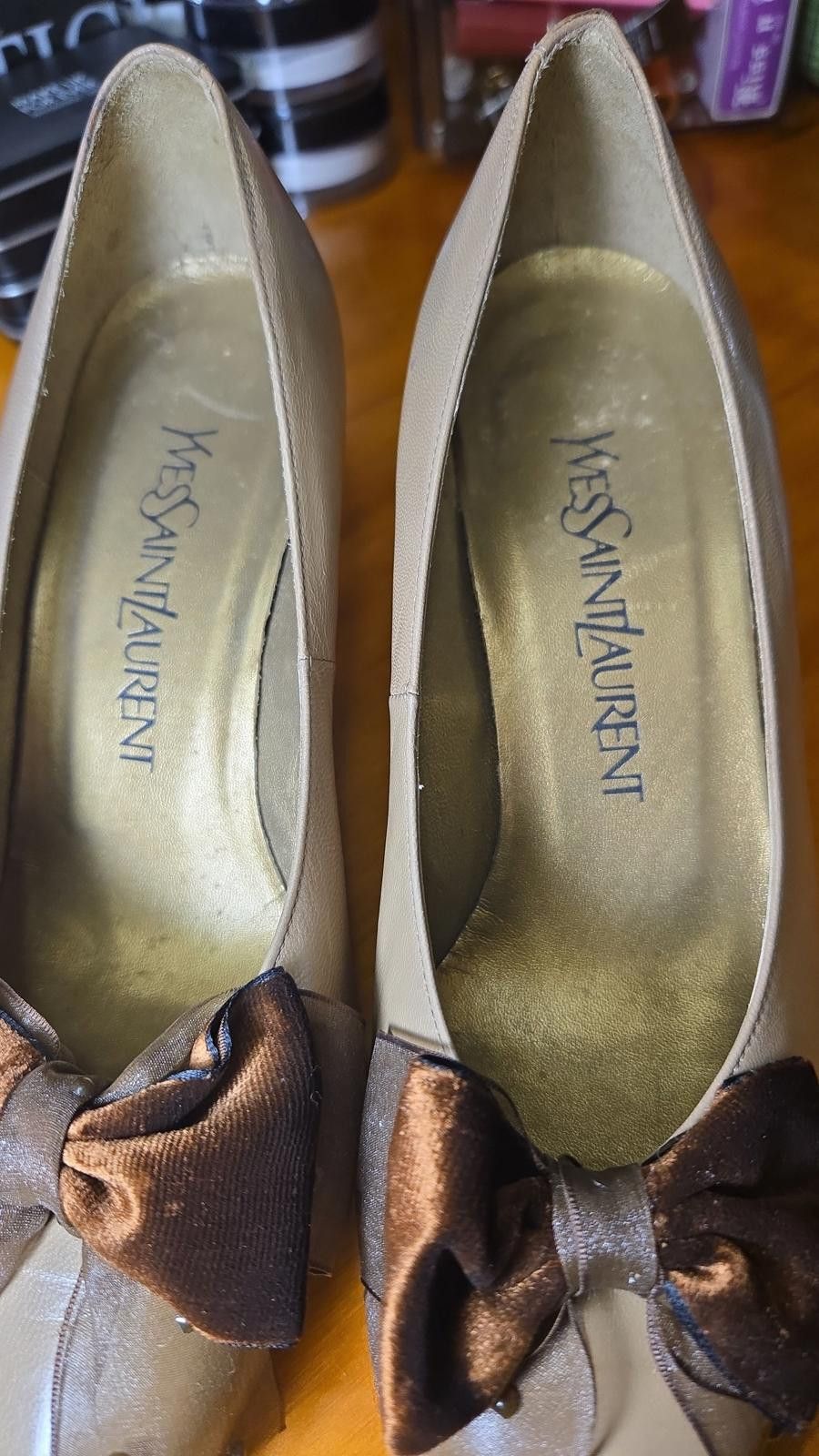 Other Yves Saint Laurent Paris Taupe Leather Bow Pumps Size US 7.5 / IT 37.5 - 6 Thumbnail