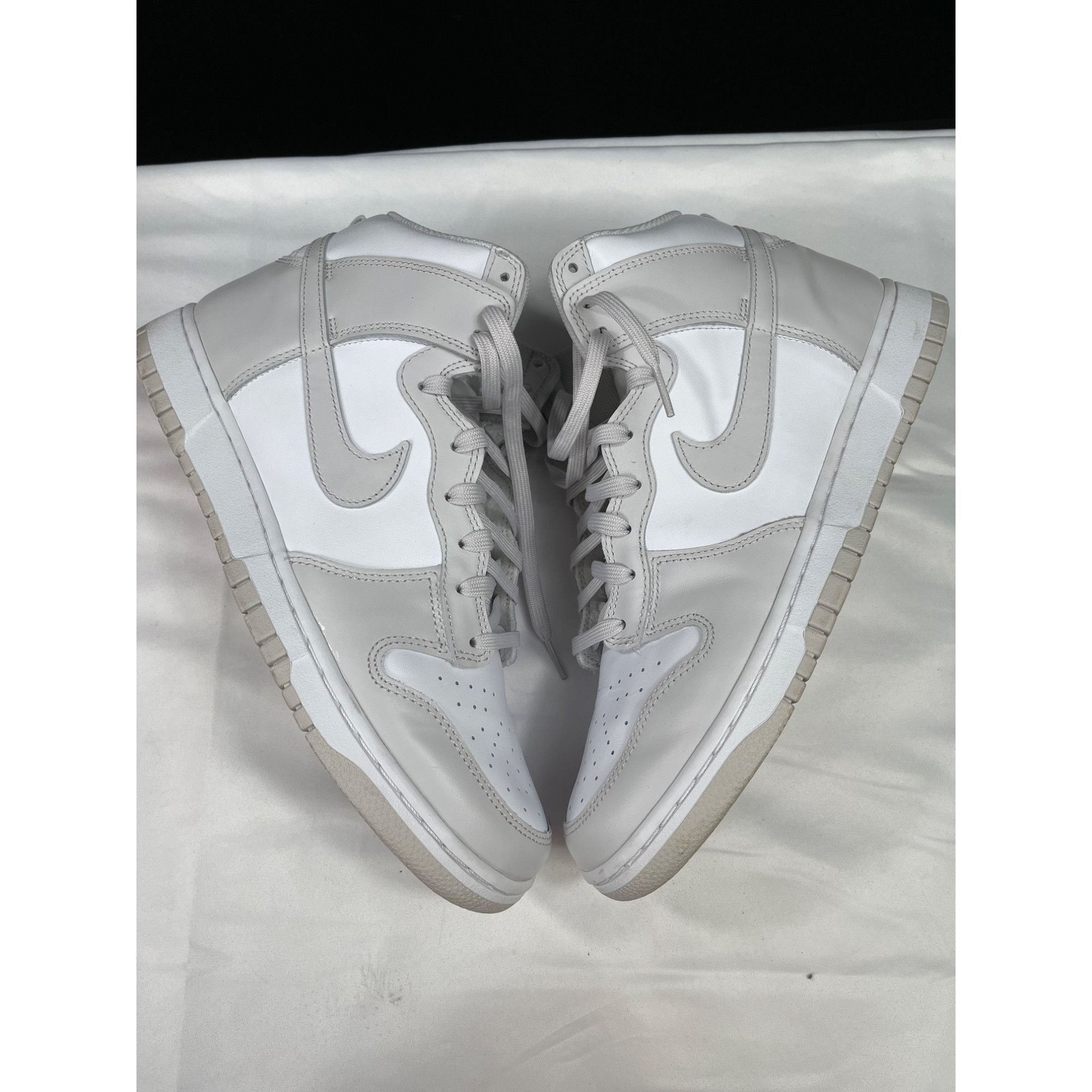 Nike Nike Mens White Gray Dunk High Retro Sneakers Size 10.5 SKU Size US 10.5 / EU 43-44 - 3 Thumbnail