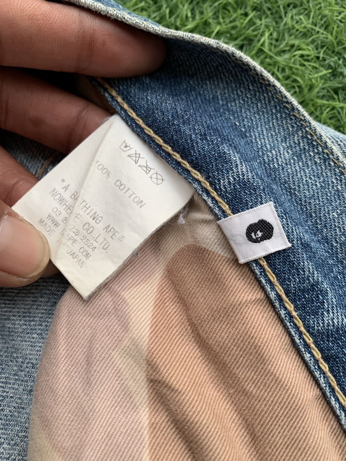 Bape Vintage Bathing Ape Embroidery Back Pocket Jeans Size US 33 - 16 Thumbnail