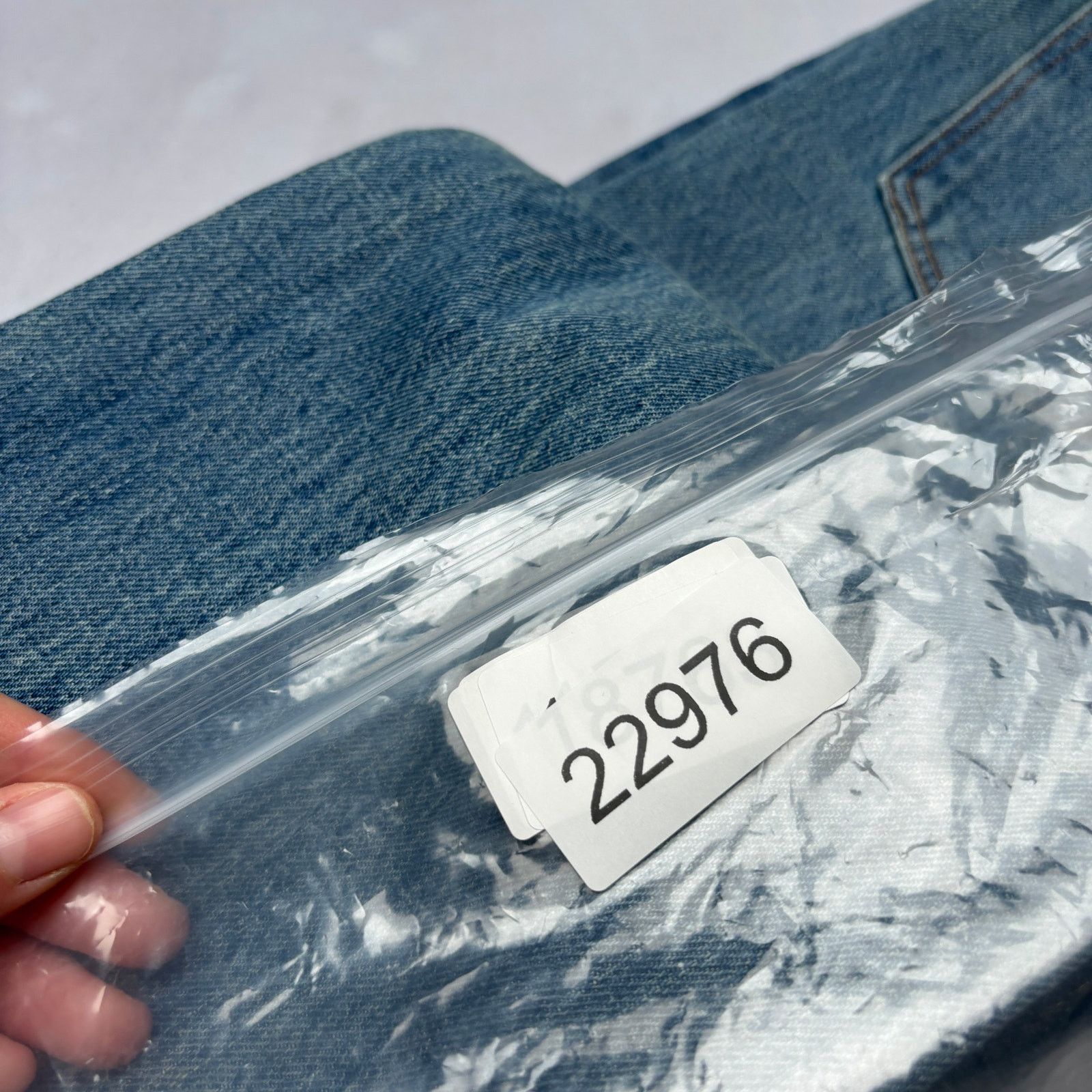 Sid Mashburn $185 Sid Mashburn Light Wash Denim 35x34 Slim Straight Jeans Size US 35 - 14 Thumbnail