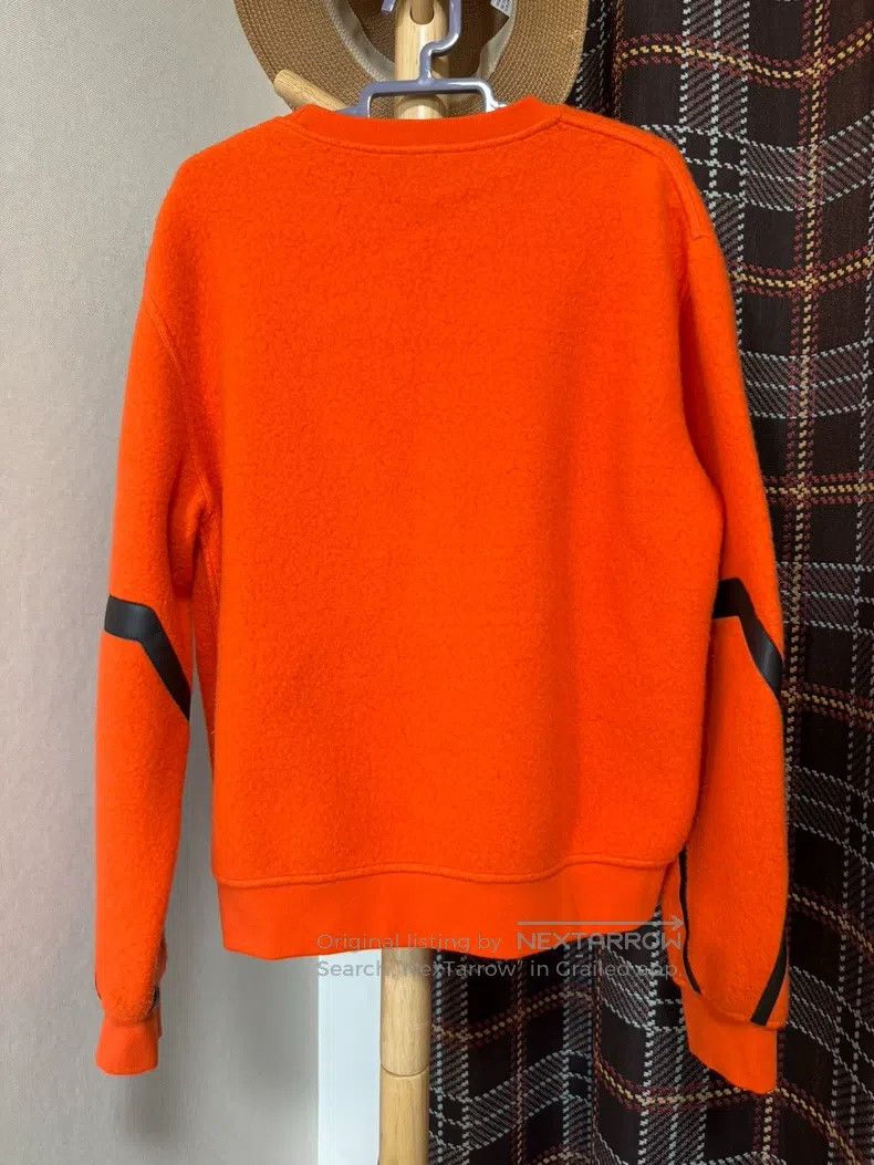 Hermes Hermes The hoodie is 37% cashmere and 63% wool. It's a men Size US S / EU 44-46 / 1 - 2 Thumbnail