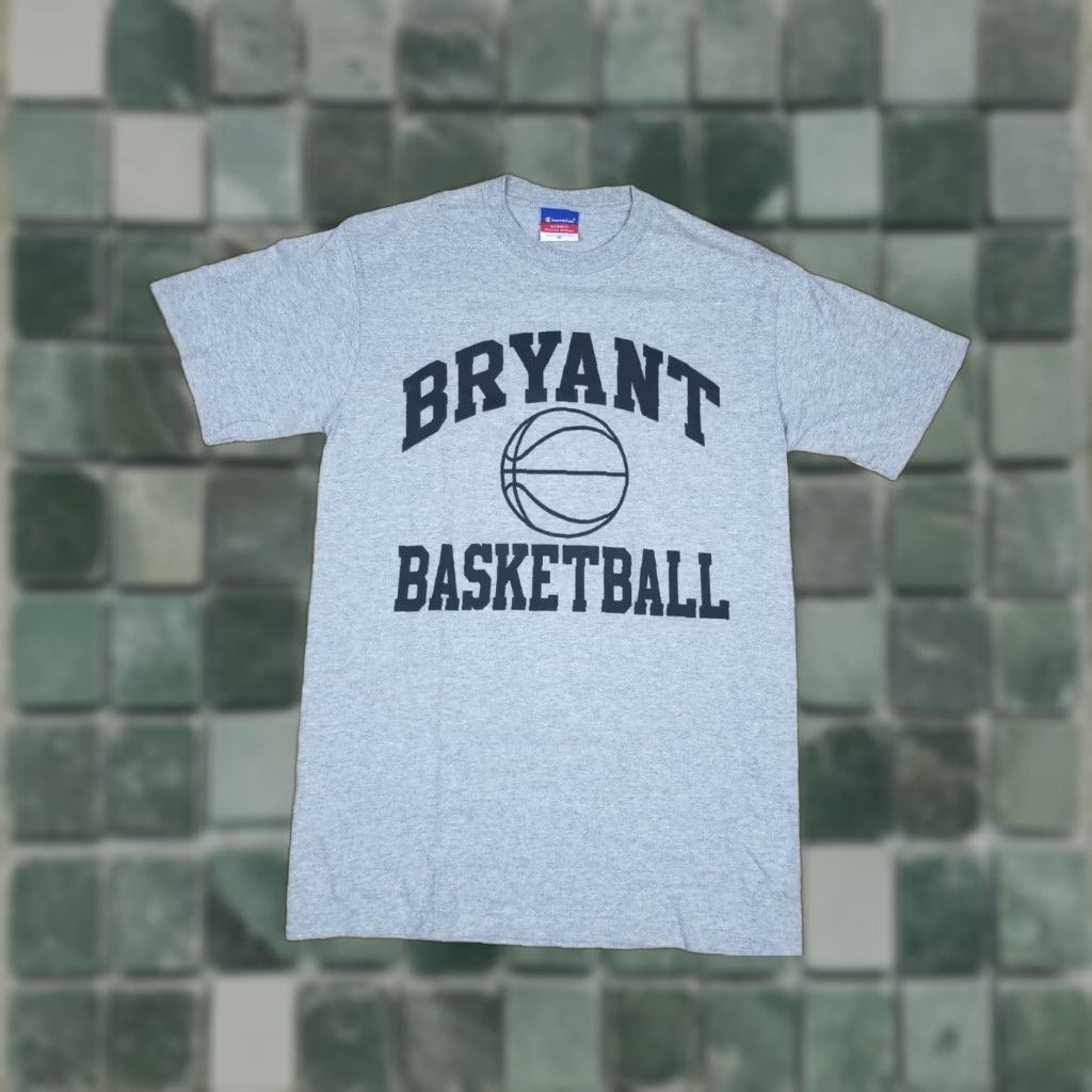 Champion VINTAGE Champion T-Shirt Gray M Mens Shirt Short Sleeve Round Neck Bryant Basketball 90s Band Retro USA Cross Chest 19 Inch 29 Inch Size US M / EU 48-50 / 2 - 1 Thumbnail