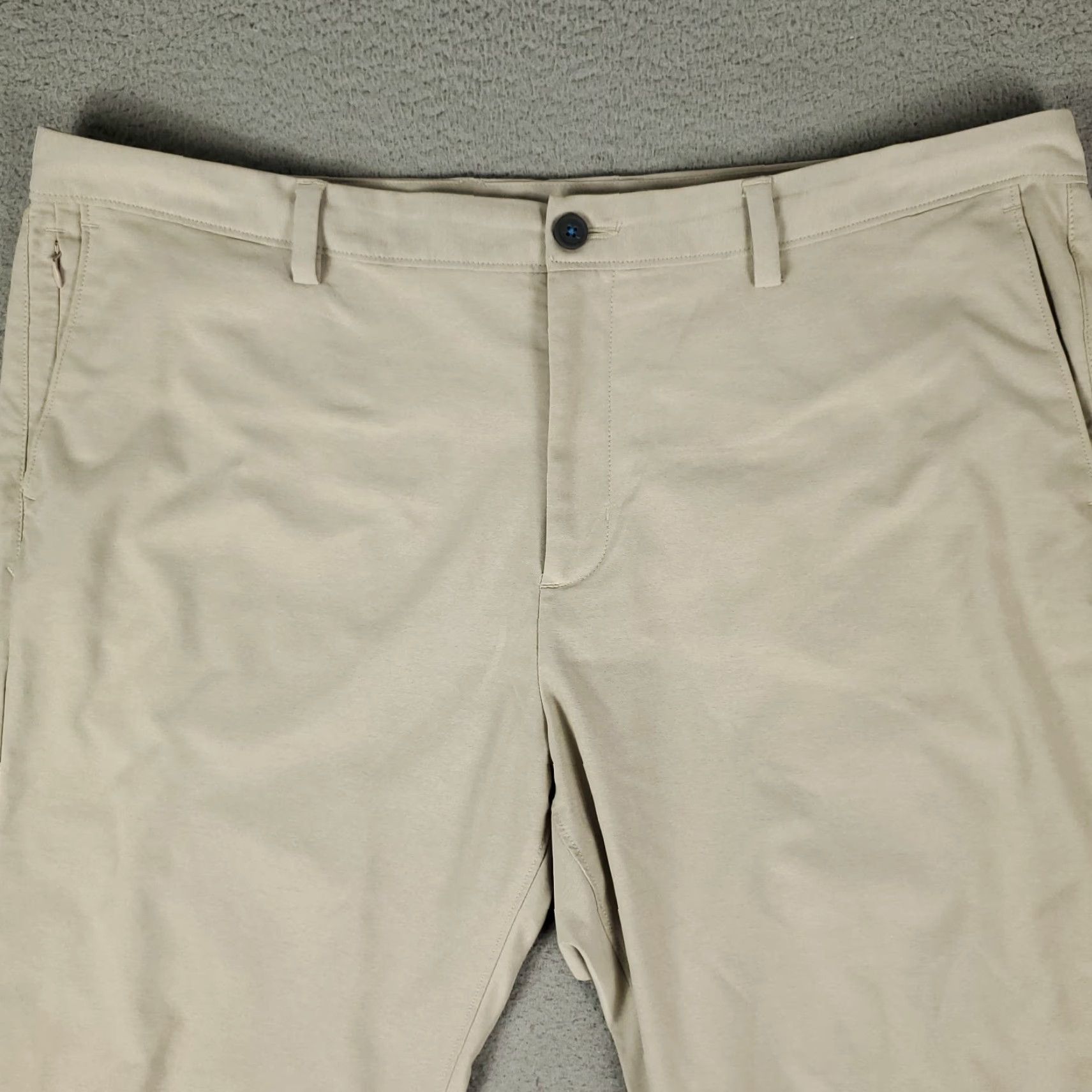 Tommy Bahama Tommy Bahama Pants Mens 42x32 Beige Polyester Flat Front Chino Trousers Size US 42 / EU 58 - 2 Thumbnail