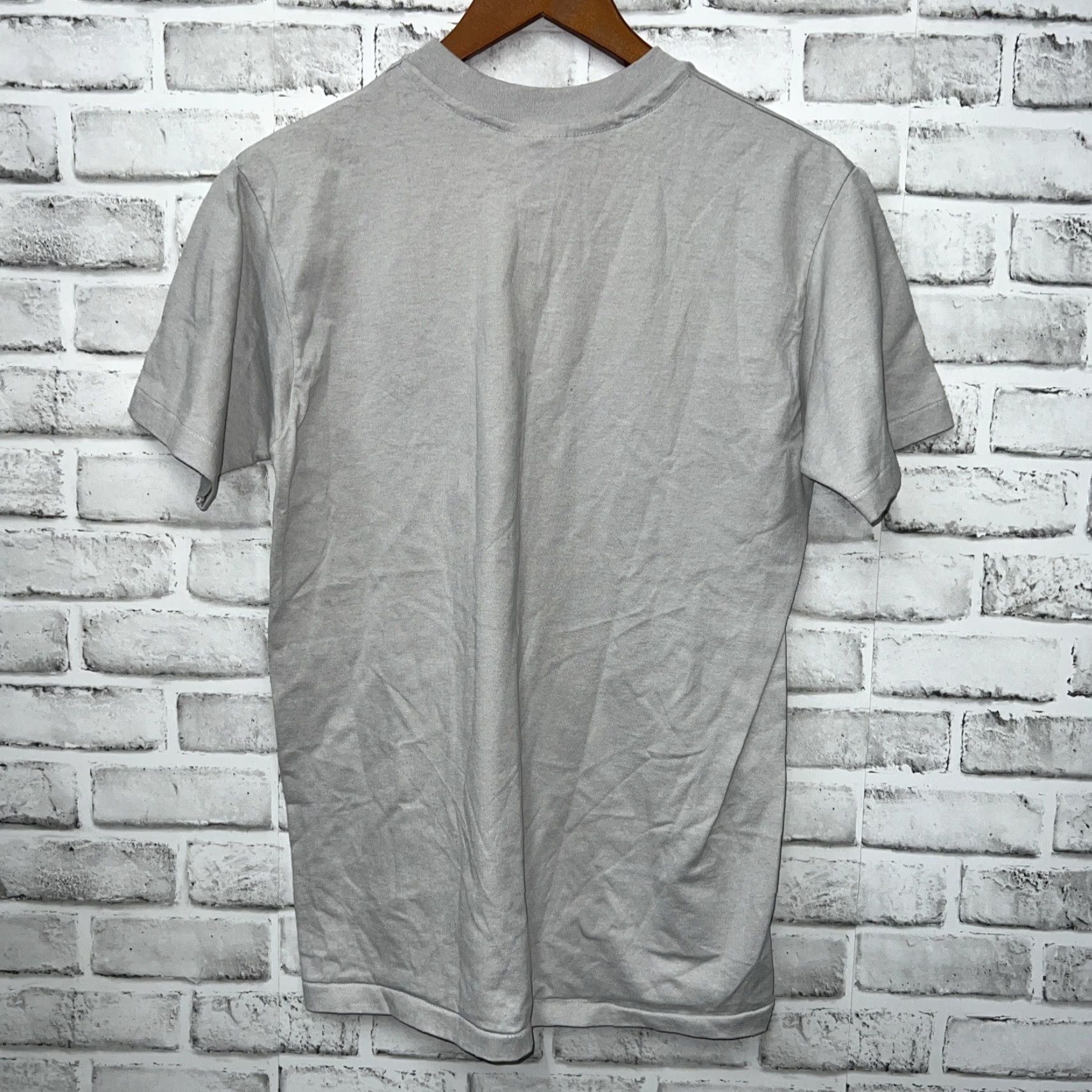 Hanes VINTAGE Hanes T-Shirt Gray Men M USA Drill Team Stitch Single Stitch Shirt Adult Medium Mens Size US M / EU 48-50 / 2 - 4 Thumbnail