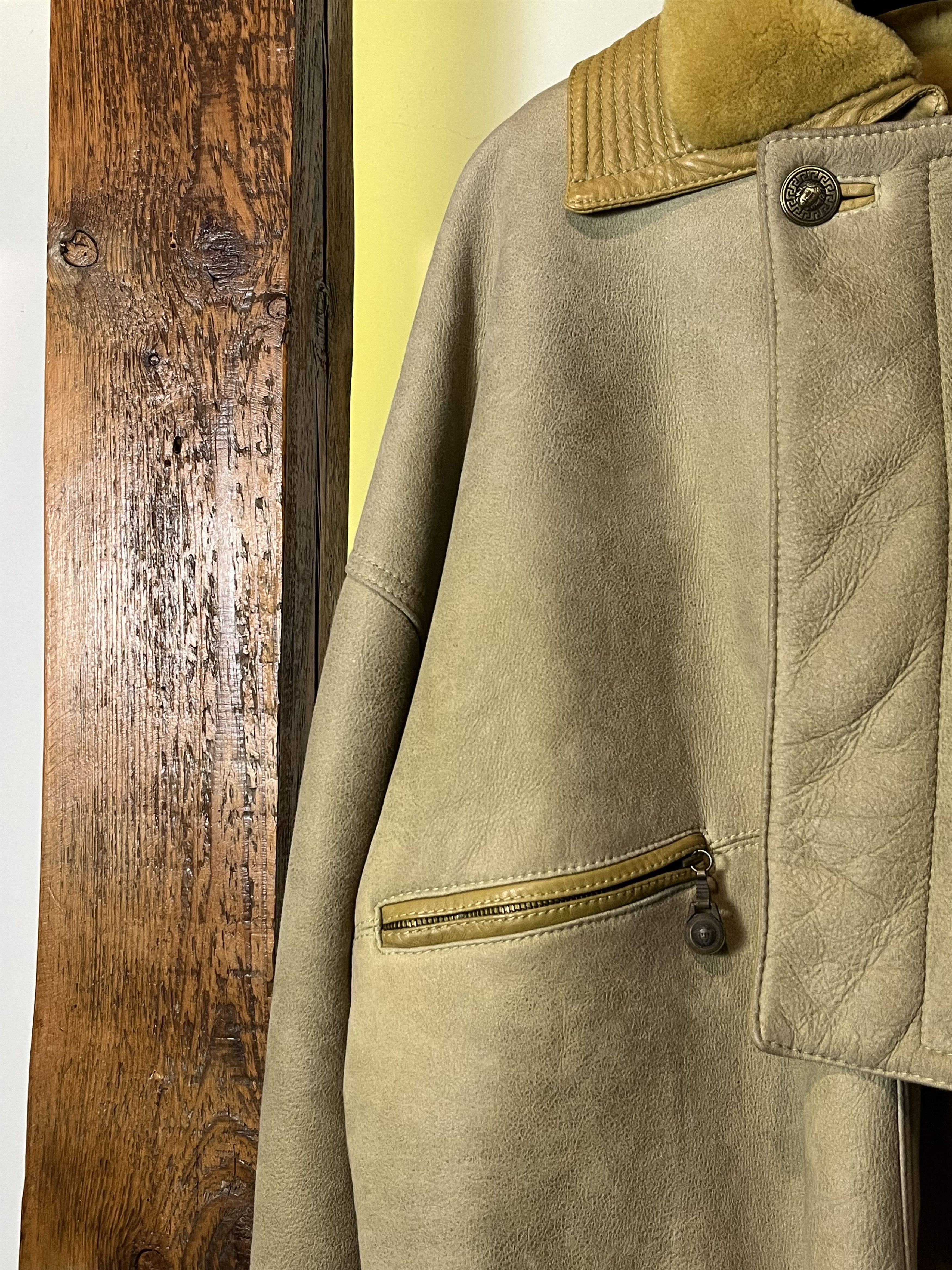 Versace × Vintage Runway 80s Gianni Versace Shearling Jacket Vintage Size XL / US 12-14 / IT 48-50 - 4 Thumbnail