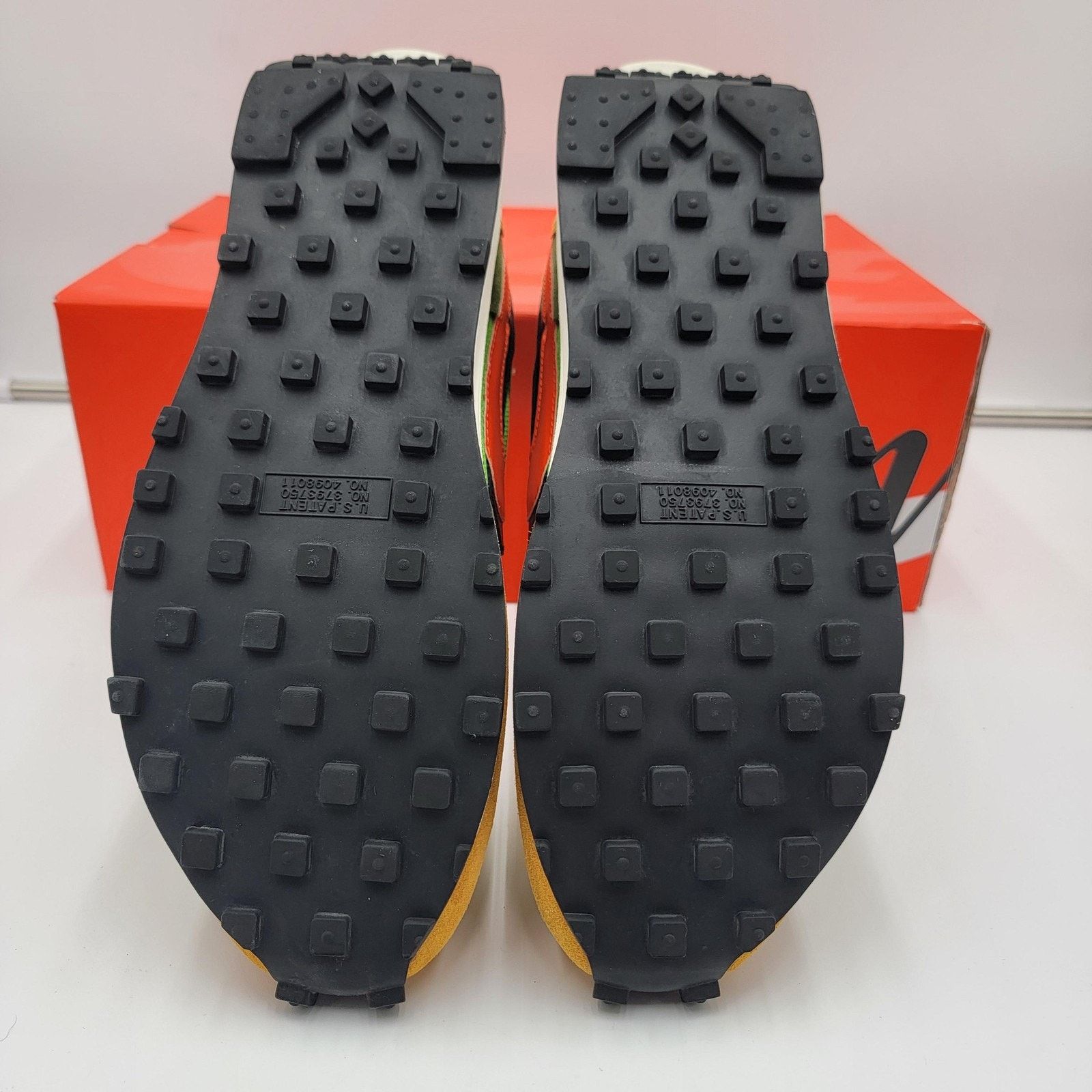 Nike Nike LDWaffle Sacai Mens Sz 11 Green Yellow Orange BV0073300 Size US 11 / EU 44 - 5 Thumbnail