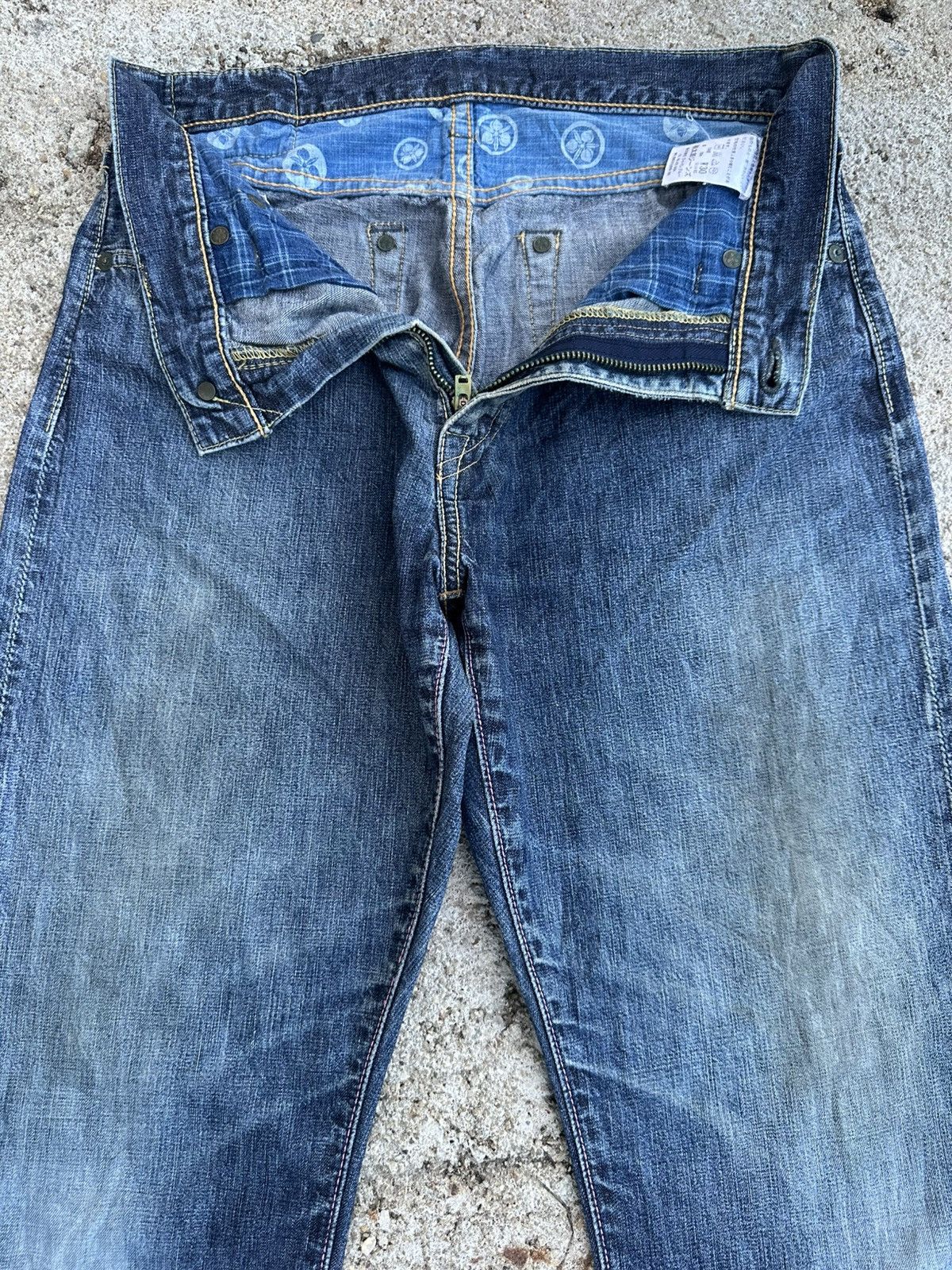 Momotaro Jeans Momotaro Selvedge Distressed Jeans Denim W29 Size US 29 - 10 Thumbnail