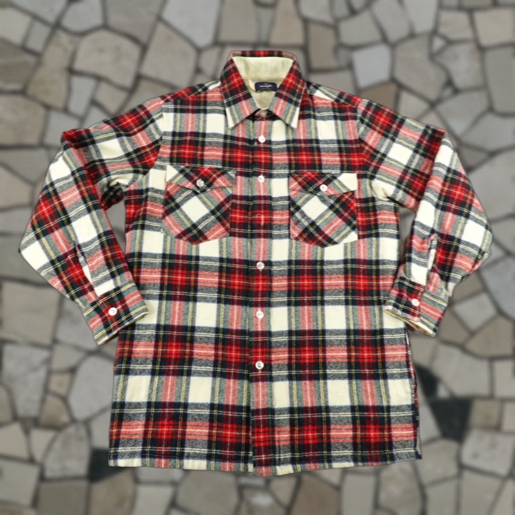 VINTAGE Wrangler Shirt Mens M Red Plaid Flannel Shacket Western Quilted Lined Shirt Button-Up 90s Cowboy Outdoor Men
