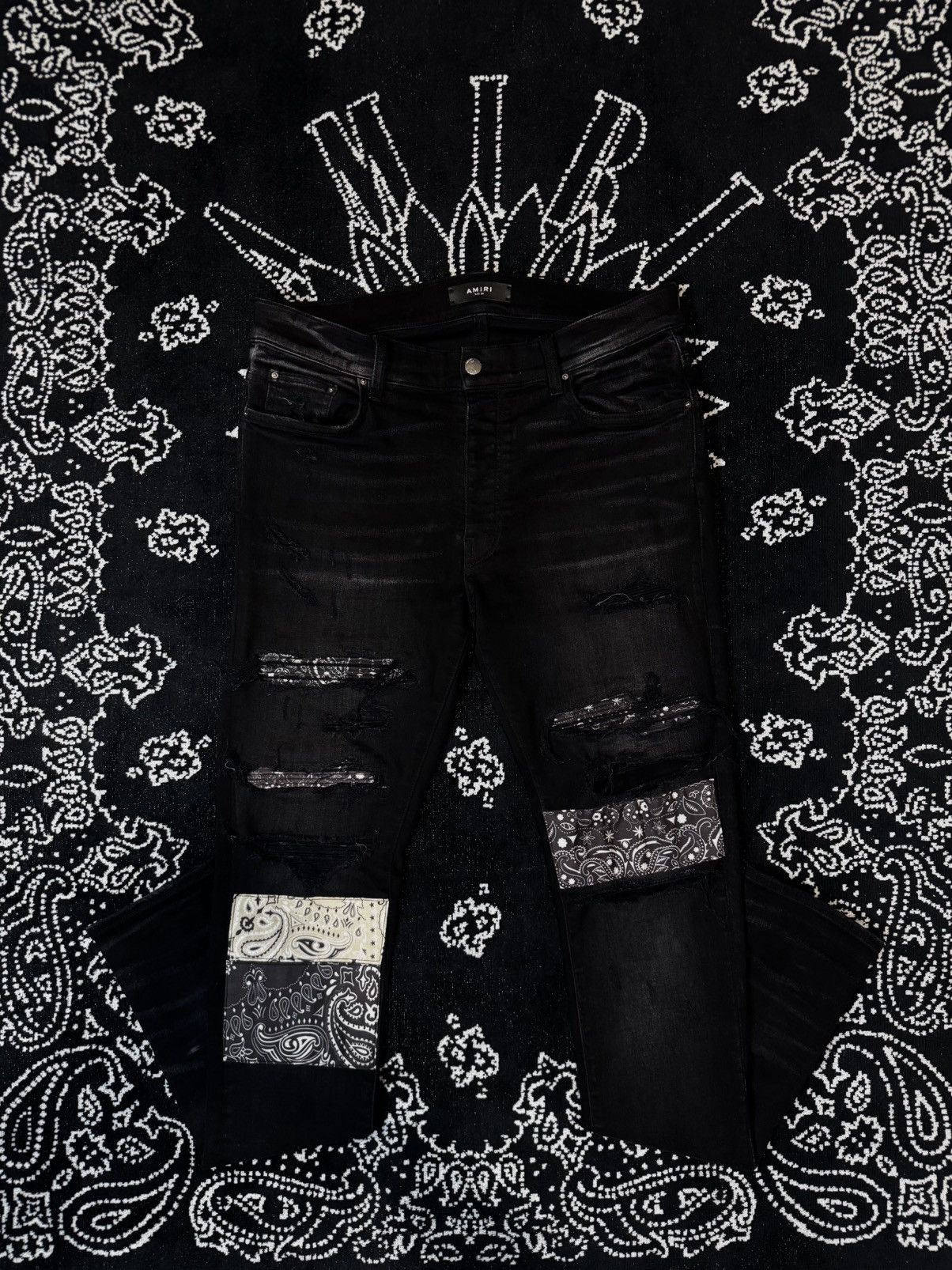 Amiri AMIRI BANDANA PATCH FADED JEANS Size US 34 / EU 50 - 1 Thumbnail