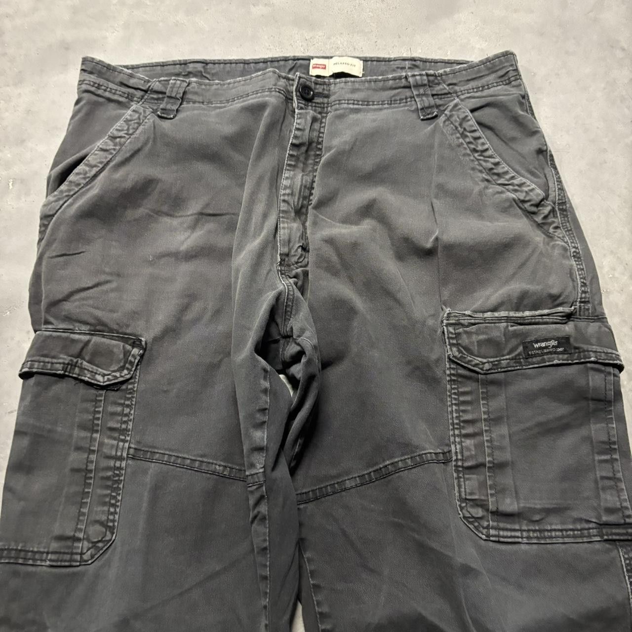 Japanese Brand × Vintage Crazy Vintage Y2K/2000s Grunge Faded Black Skater Cargo Pants! Size US 38 / EU 54 - 5 Thumbnail