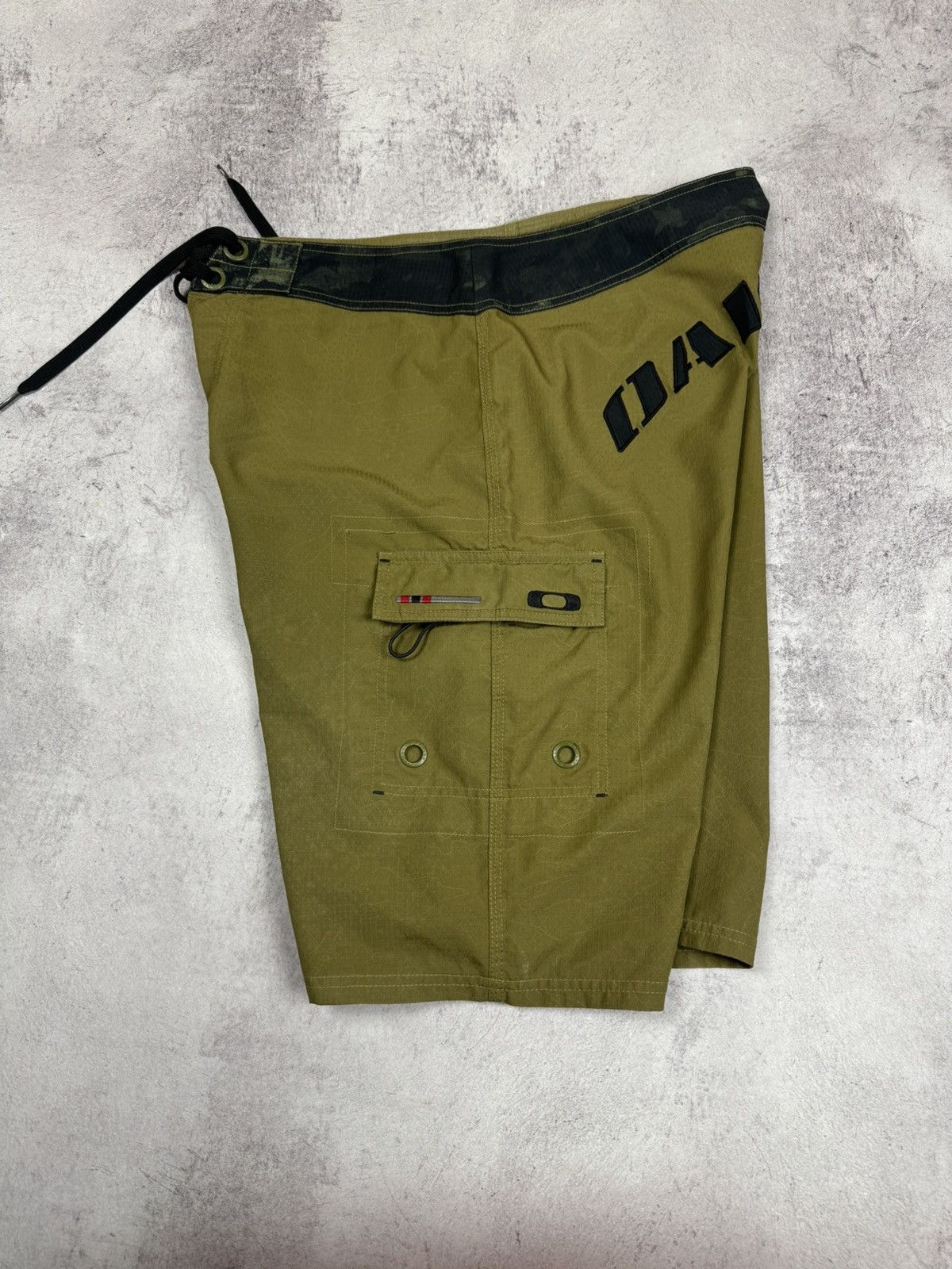 Oakley Vintage Oakley Shorts Big Logo Swimwear Surfing Style Y2K Size US 34 / EU 50 - 5 Thumbnail