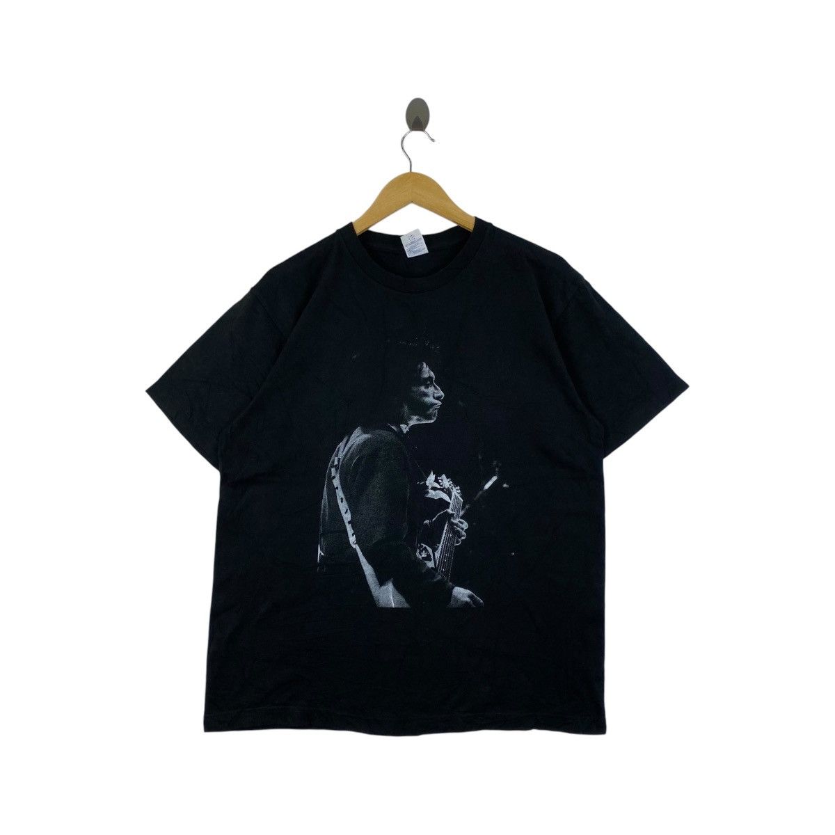 Vintage Vintage JOHNNY THUNDERS HEARTBREAKERS Guitarist Tee Shirt Size US L / EU 52-54 / 3 - 1 Thumbnail