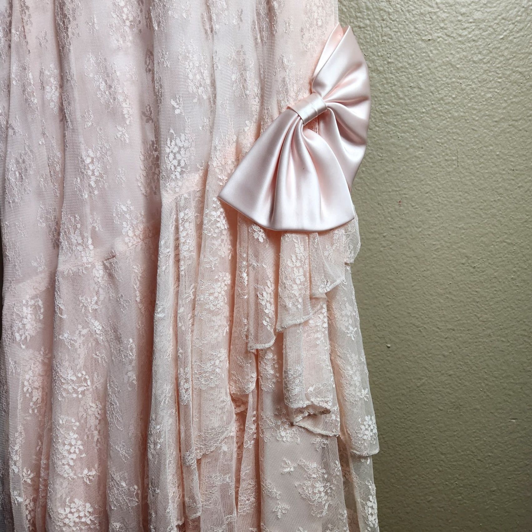 Vintage VINTAGE Susan Roselli for Vijack Womens VTG 80s Pastel Pink Lace Midi Dress Asymmetrical Hem VTG 13/14 M/L Pink Eveningwear 1980s Womens Dress Size M / US 6-8 / IT 42-44 - 3 Thumbnail