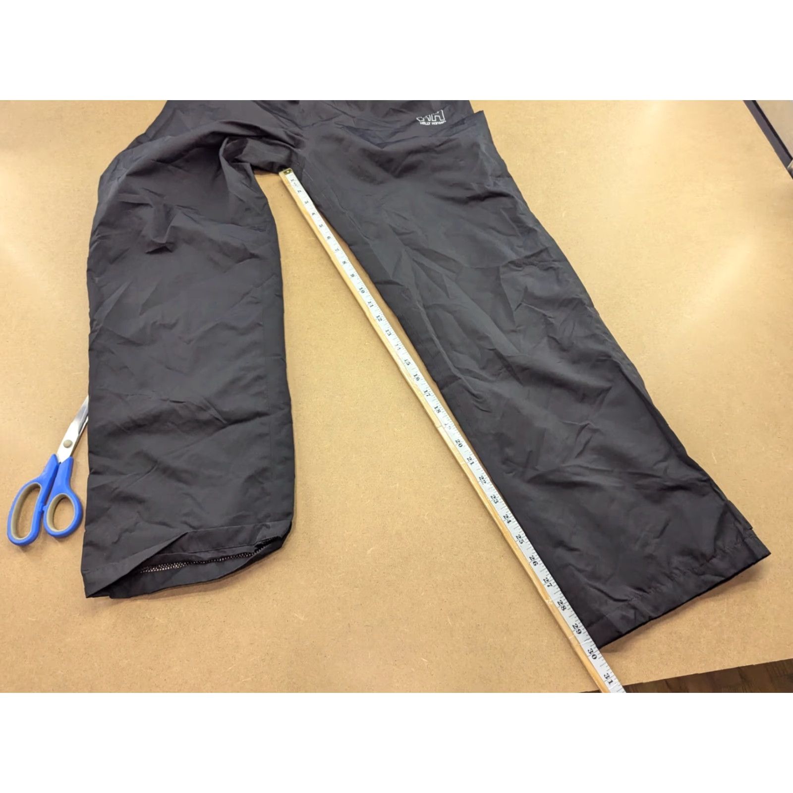 Helly Hansen Helly Hansen Mens Pants Size M Lightweight Outdoor Waterproof Black Pants Mens Rain Pants 30in Inseam 31in Waist Black Mens Size US 31 - 5 Thumbnail