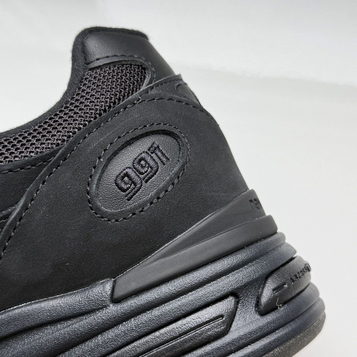 New Balance × Stone Island New Balance x Stone Island u991sk2 Size US 9 / EU 42 - 9 Thumbnail