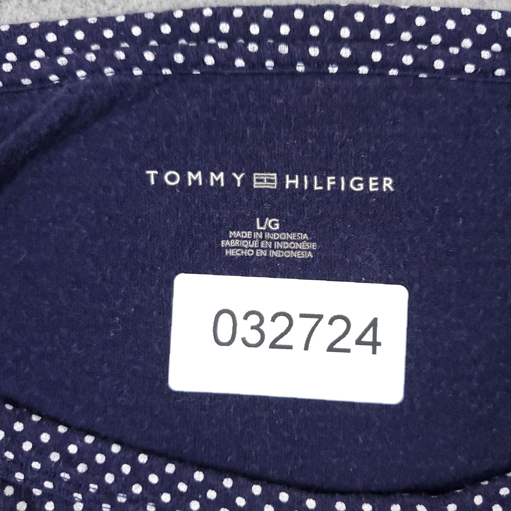 Tommy Hilfiger Tommy Hilfiger Women's T-Shirt Large Blue Solid Short Sleeve Crew Neck Casual Logo Size L / US 10 / IT 46 - 6 Thumbnail