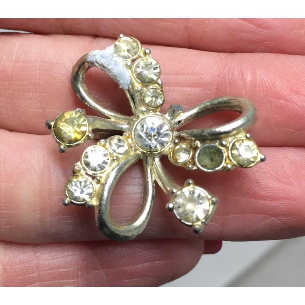Other Women's Silver Tone Screw Back Earrings with Rhinestones Size ONE SIZE - 3 Thumbnail