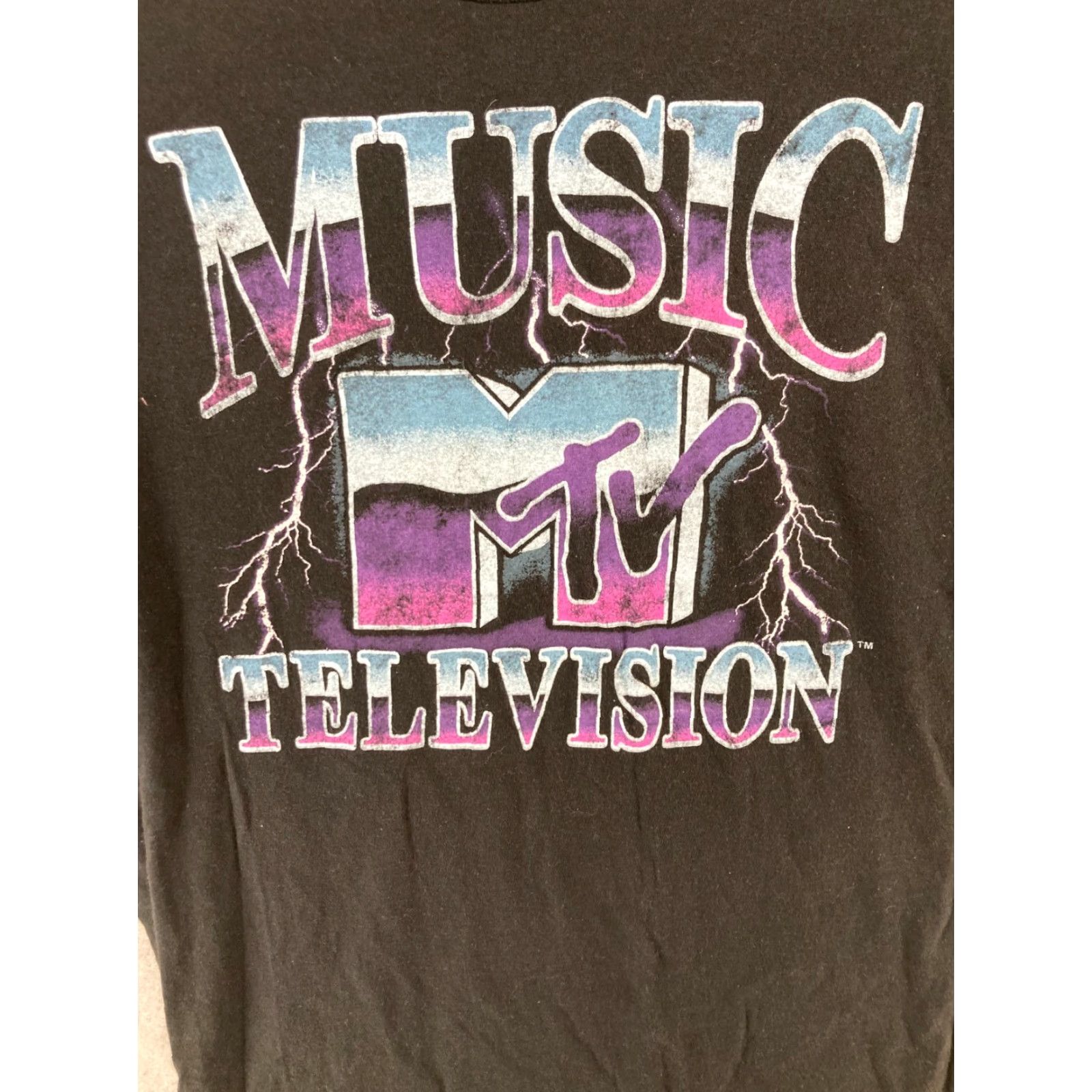 Logo 7 MT&V MTV Logo TShirt Men Large Black Graphic Print Crew Neck Cotton Jersey All Seasons Music 90s Theme Mens Size US L / EU 52-54 / 3 - 4 Thumbnail
