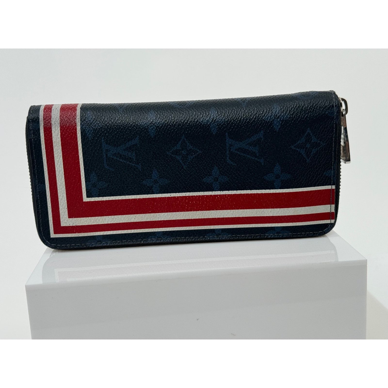 Louis Vuitton Louis Vuitton Rare Canvas Monogram Cobalt Stripe Wallet Size ONE SIZE - 2 Thumbnail