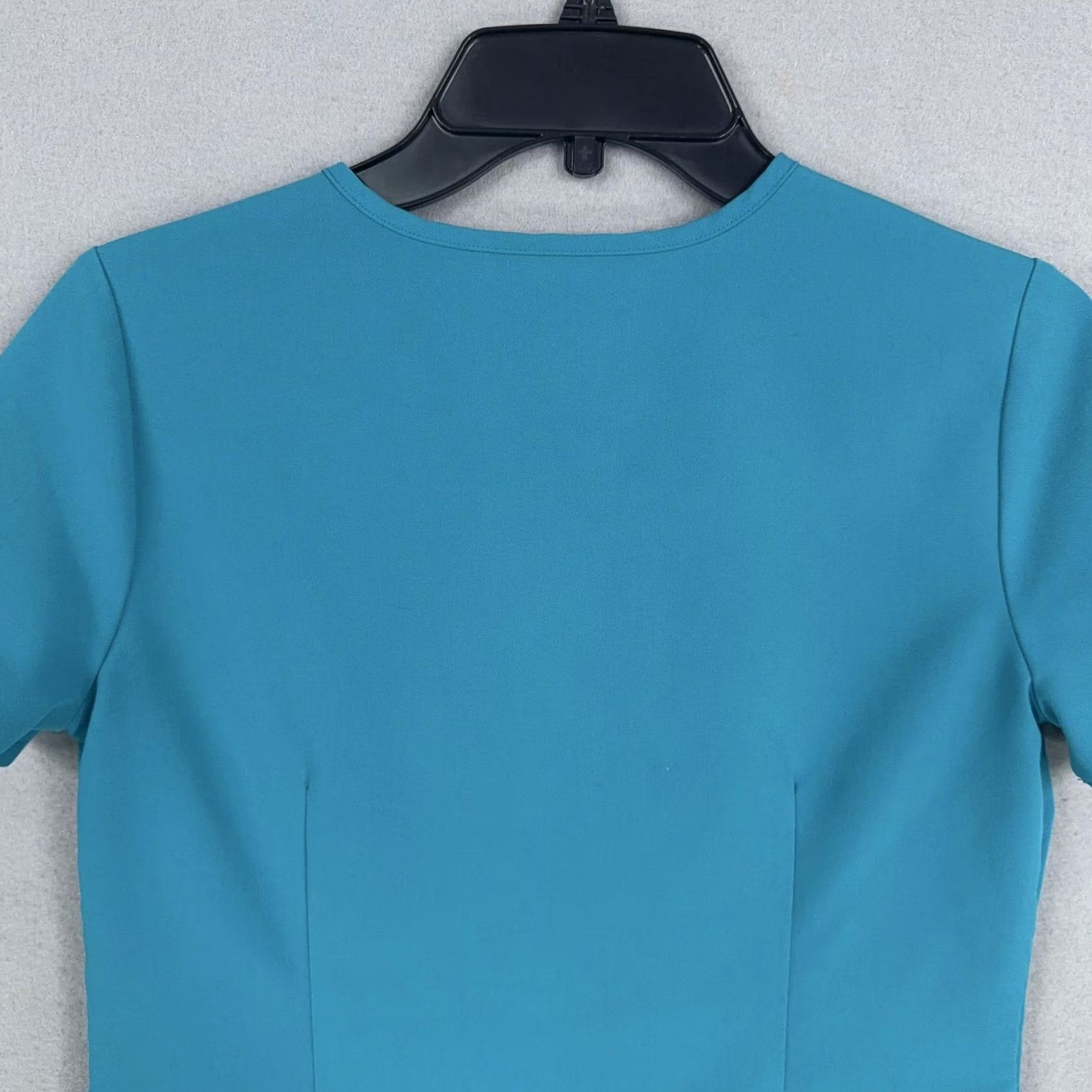 Vintage FIGS Technical Collection Scrub Top Womens XXS Blue V Neck Pockets Stretch Size XXS / US 00 / IT 34 - 7 Thumbnail