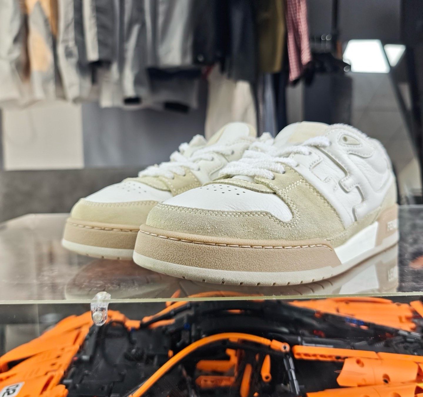 Fendi Fendi Limited White Lowtop Sneakers 8 Men Size US 8 / EU 41 - 1 Thumbnail