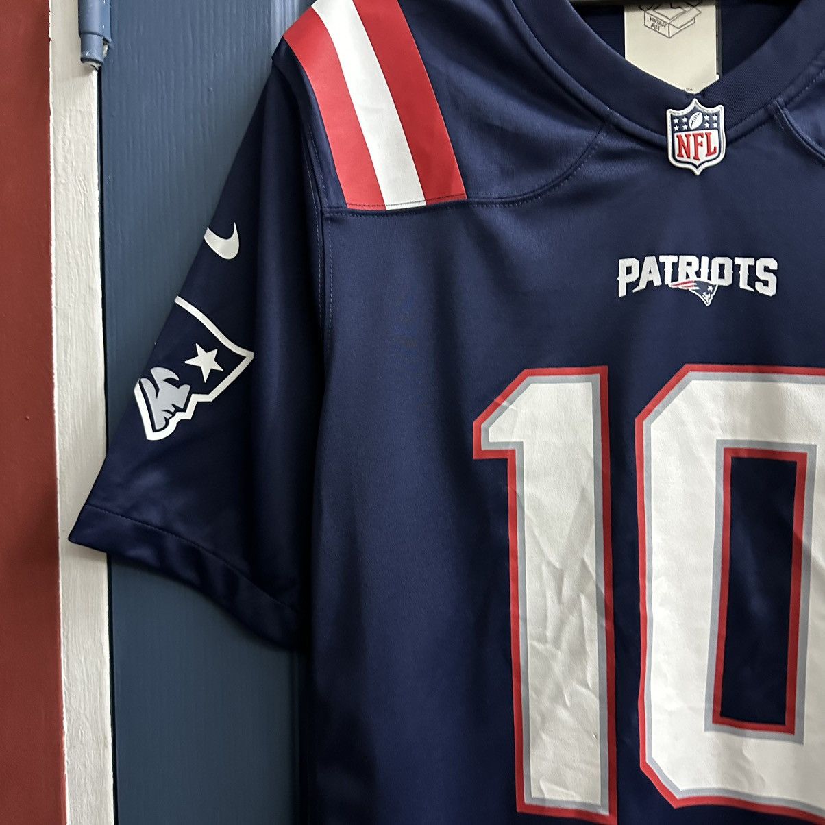 NFL × Nike Nike Patriots NFL jersey 10 Jones USA new England sportswear Size US M / EU 48-50 / 2 - 5 Thumbnail