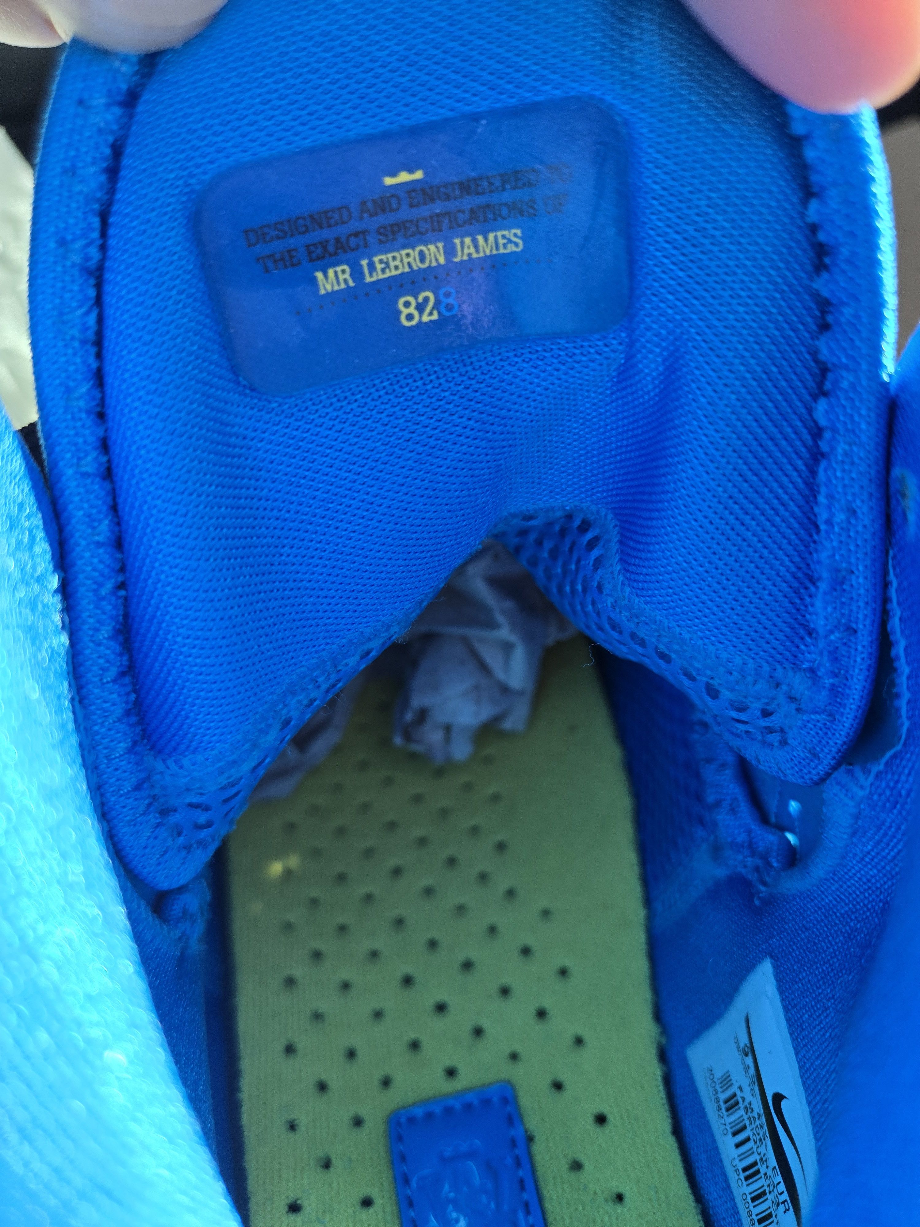 Nike Lebron 8 V/2 Entourage DS Size US 9.5 / EU 42-43 - 9 Thumbnail