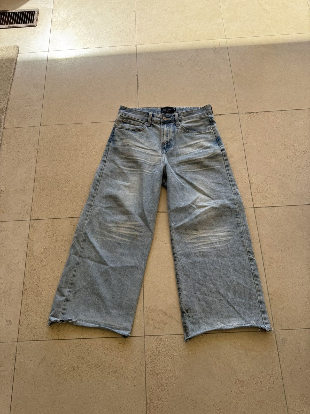 Other baggy light wash denim Size US 31 - 1 Thumbnail