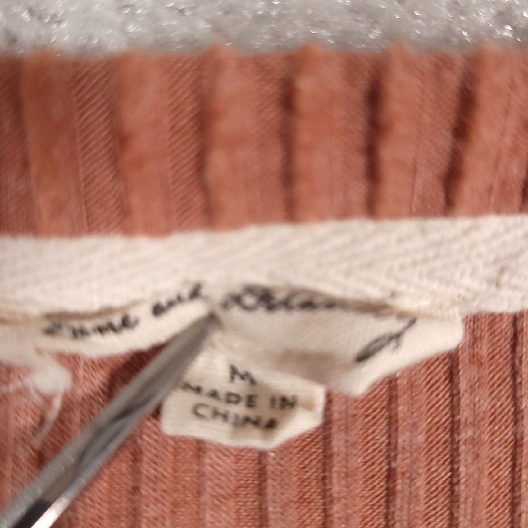 Vintage Rose and Delaney Sweater Womens Medium Orange Ribbed Pullover Crewneck Soft Cozy Size M / US 6-8 / IT 42-44 - 6 Thumbnail