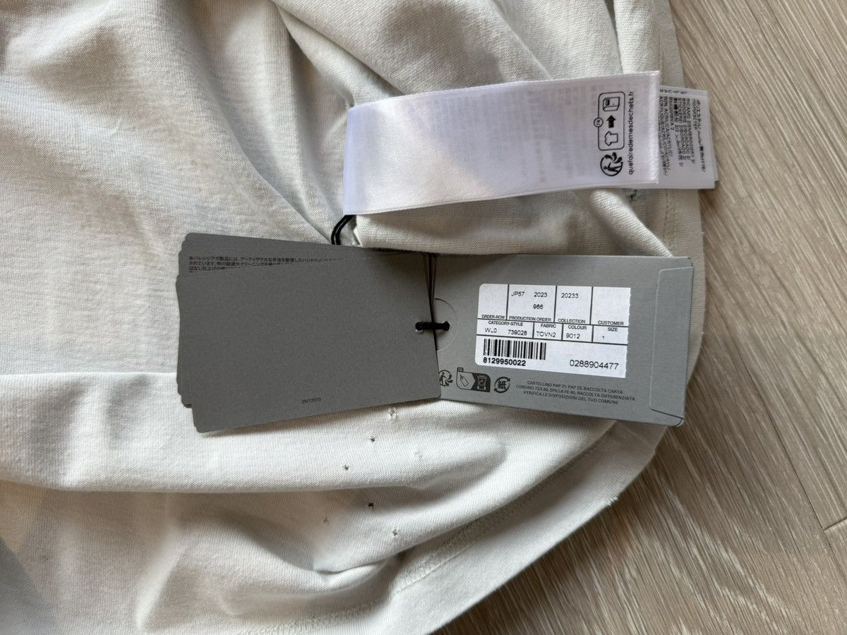 Balenciaga Balenciaga White Skater T-Shirt Size US S / EU 44-46 / 1 - 6 Thumbnail