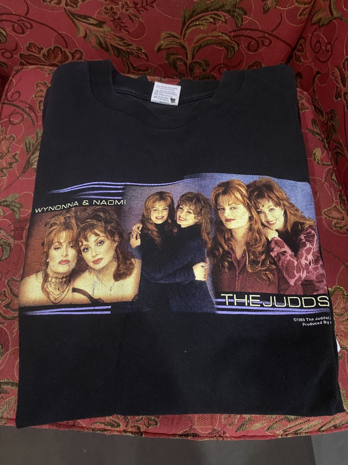 Band Tees 1999 The Judds Wynonna & Naomi Country Music Graphic Tee Size US XL / EU 56 / 4 - 12 Thumbnail