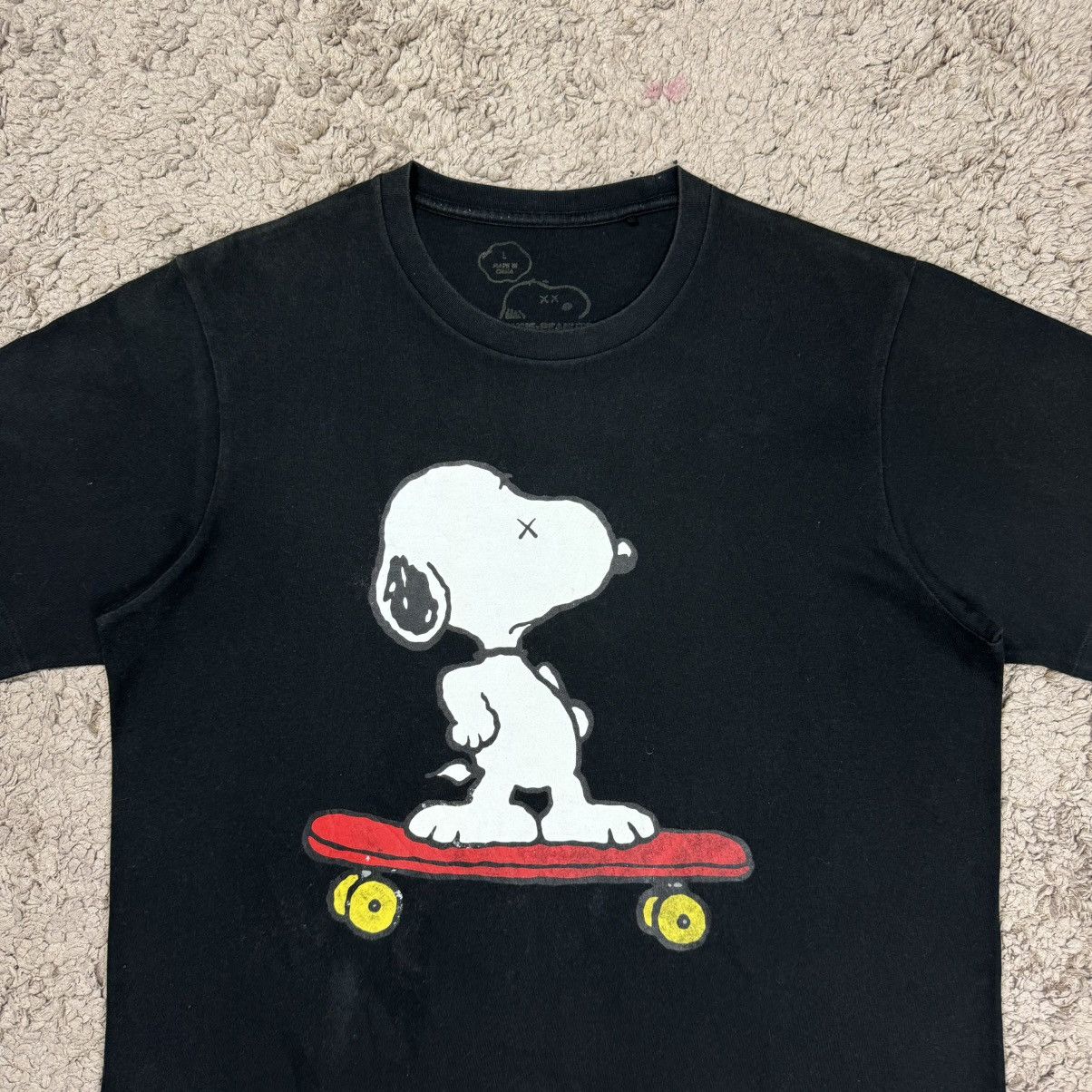 Kaws UT Kaws x Peanut T-shirt Size US L / EU 52-54 / 3 - 5 Thumbnail