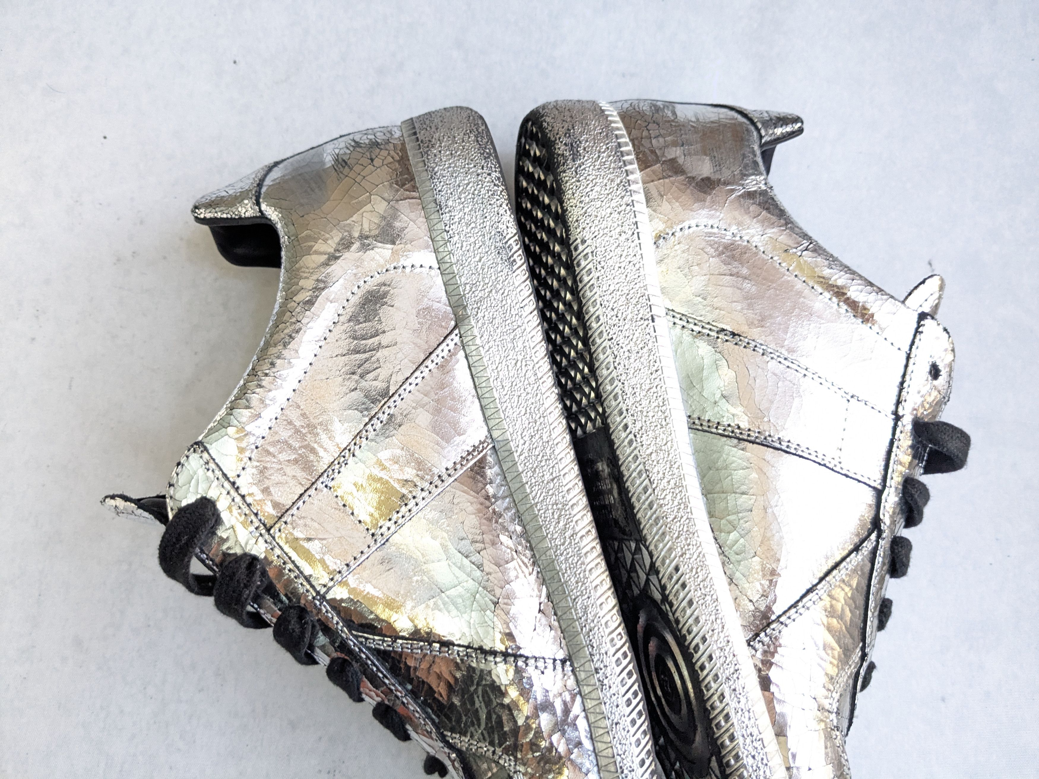 Maison Margiela Maison Margiela Replica GAT Silver Black Cracked 9 42 Size US 9 / EU 42 - 14 Thumbnail