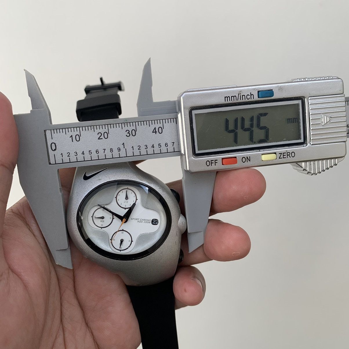 Nike NIKE TRIAX SPORT CHRONOGRAPH(VD57-5000)🧿 | Grailed