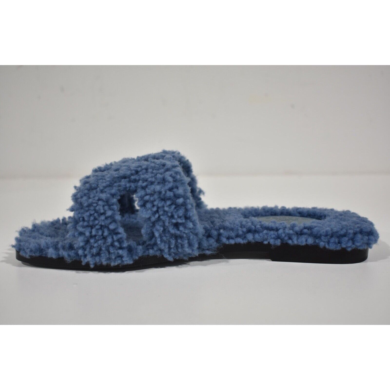 Hermes Hermes Oran Teddy Shearling Fur Blue H Logo Slide Size US 7 / IT 37 - 8 Thumbnail