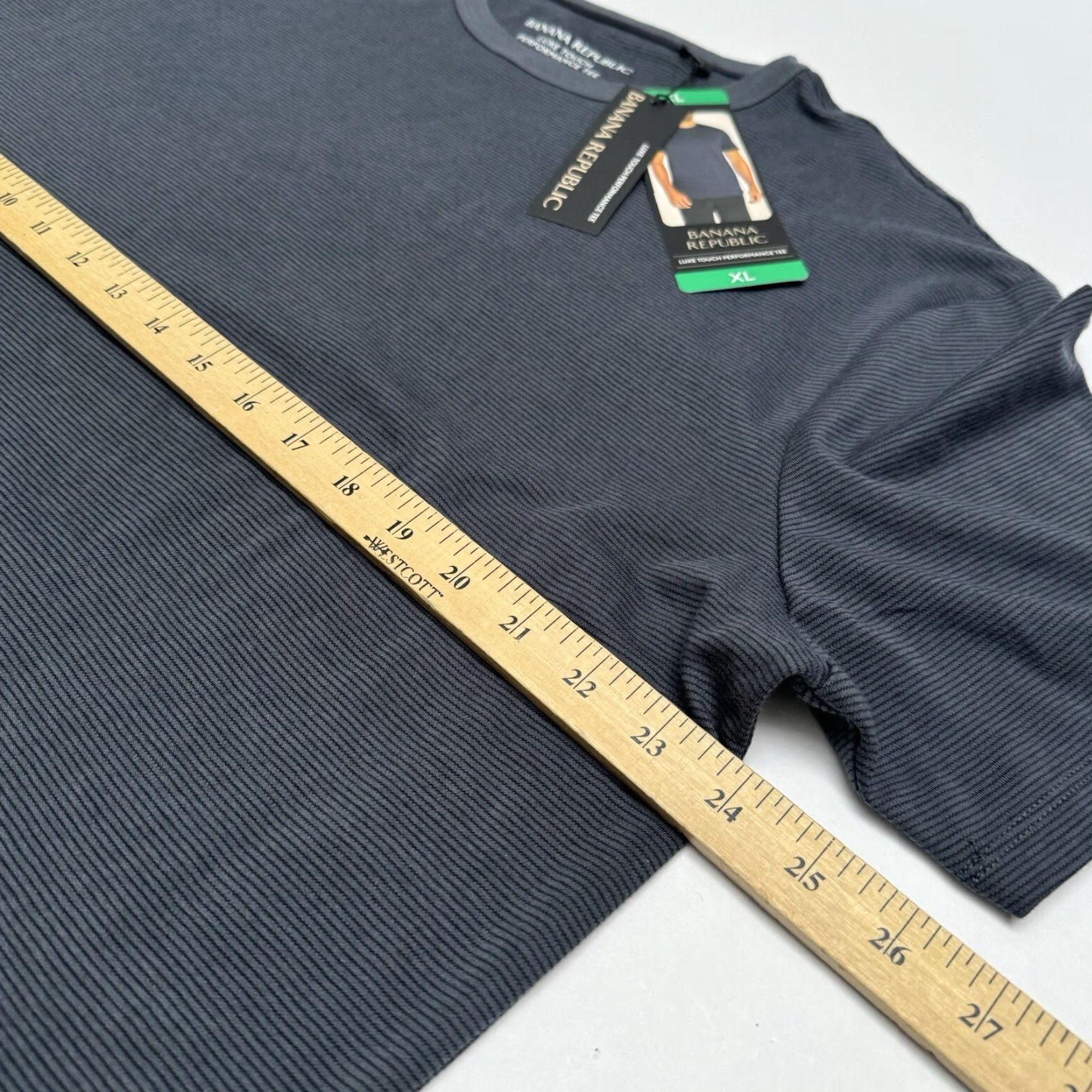 Banana Republic Banana Republic Shirt XL Grey Striped Luxe Touch Performance Super Soft Short Sleeve Men NWT Size US XL / EU 56 / 4 - 6 Thumbnail