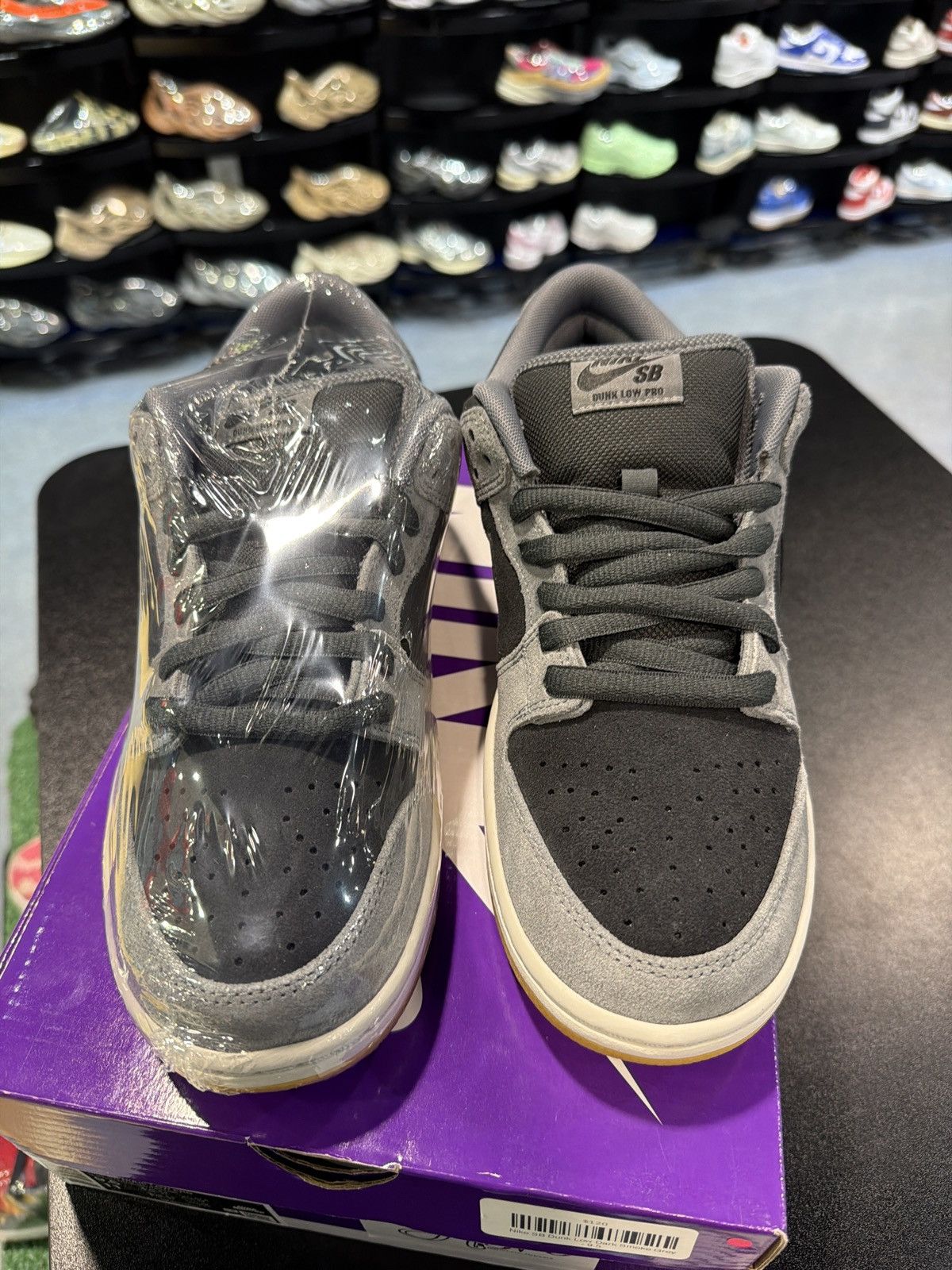 Nike Dunk Low Sb Dark Smoke Size-9.5 Brand New Quick Shipping Size US 9.5 / EU 42-43 - 2 Thumbnail