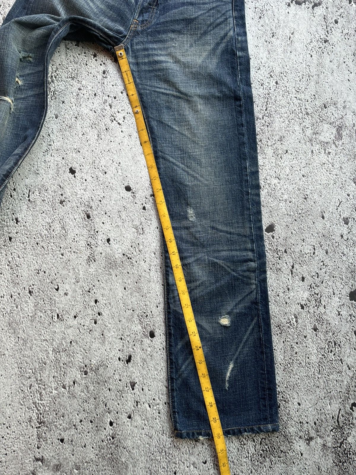 Levi's Levis 501 Distressed Denim style Jeans Size US 28 / EU 44 - 16 Thumbnail
