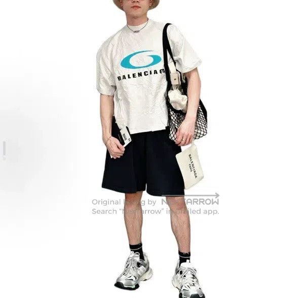 Balenciaga Balenciaga Wave Circle Logo Destroyed Short-Sleeve Size US L / EU 52-54 / 3 - 7 Thumbnail