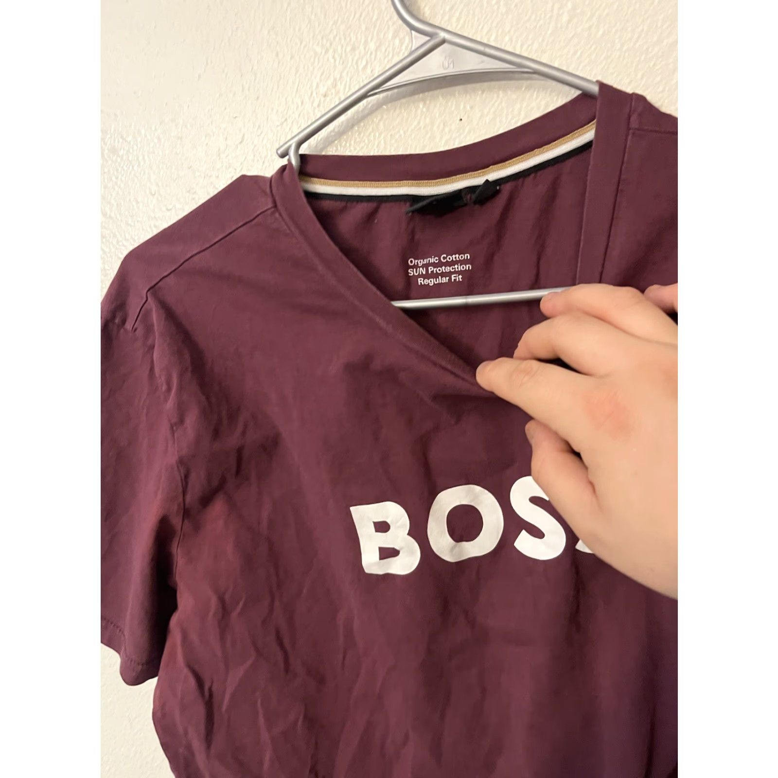 Hugo Boss Hugo Boss Logo Graphic T-Shirt Maroon Regular Large Men Shirt T-Shirt Mens L Logo Size US L / EU 52-54 / 3 - 4 Thumbnail