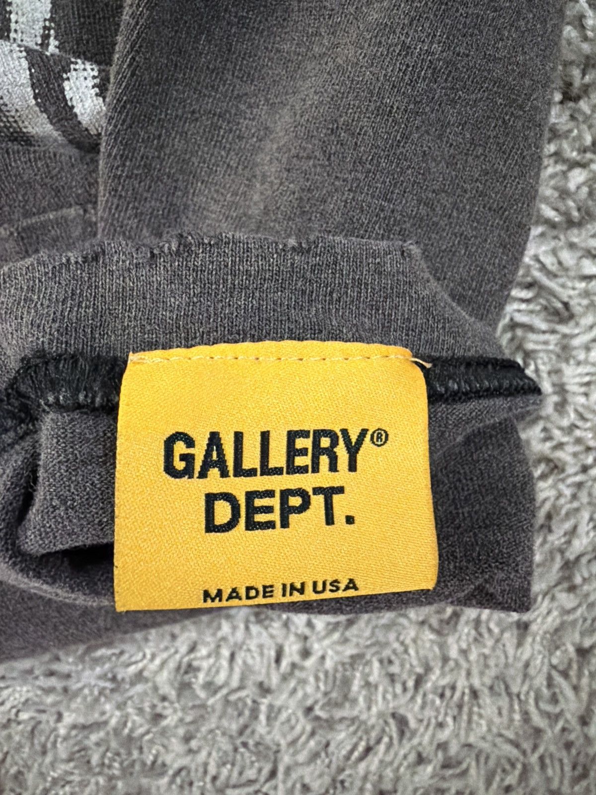 Gallery Dept. Gallery Dept. Art that kills tee Size US M / EU 48-50 / 2 - 3 Thumbnail