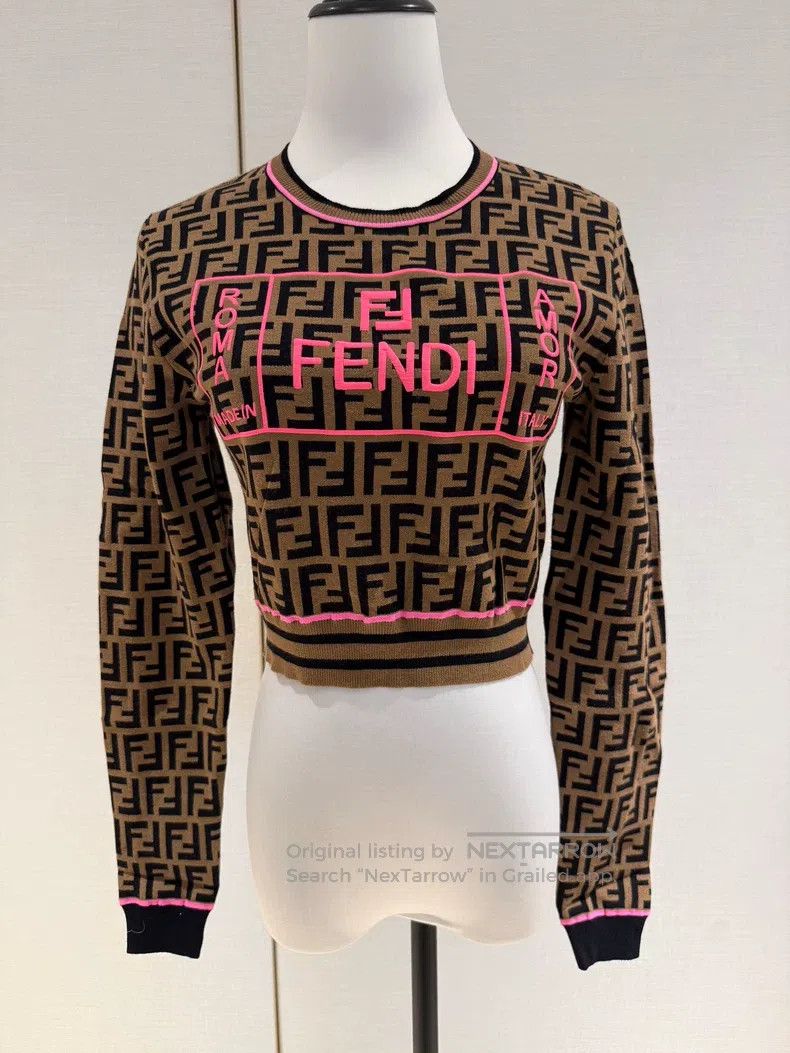 Fendi Fendi Monogrammed Logo Knit Long Sleeve with Old-Fashioned Size XS / US 0-2 / IT 36-38 - 1 Thumbnail