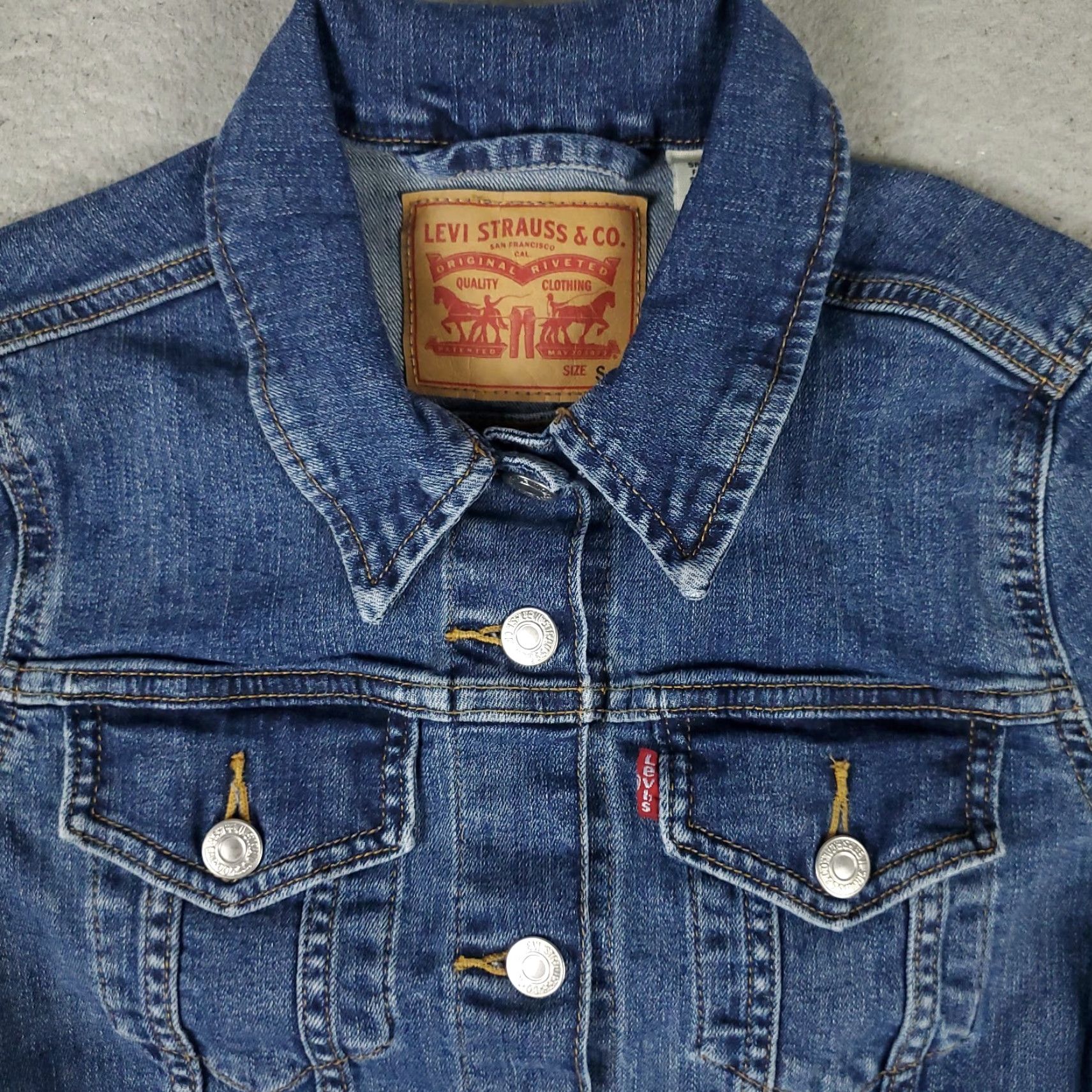 Levi's Levi's Women's Blue Denim Trucker Jacket Size S - Casual, All Seasons, Regular Fit Size 28" / US 6 / IT 42 - 2 Thumbnail