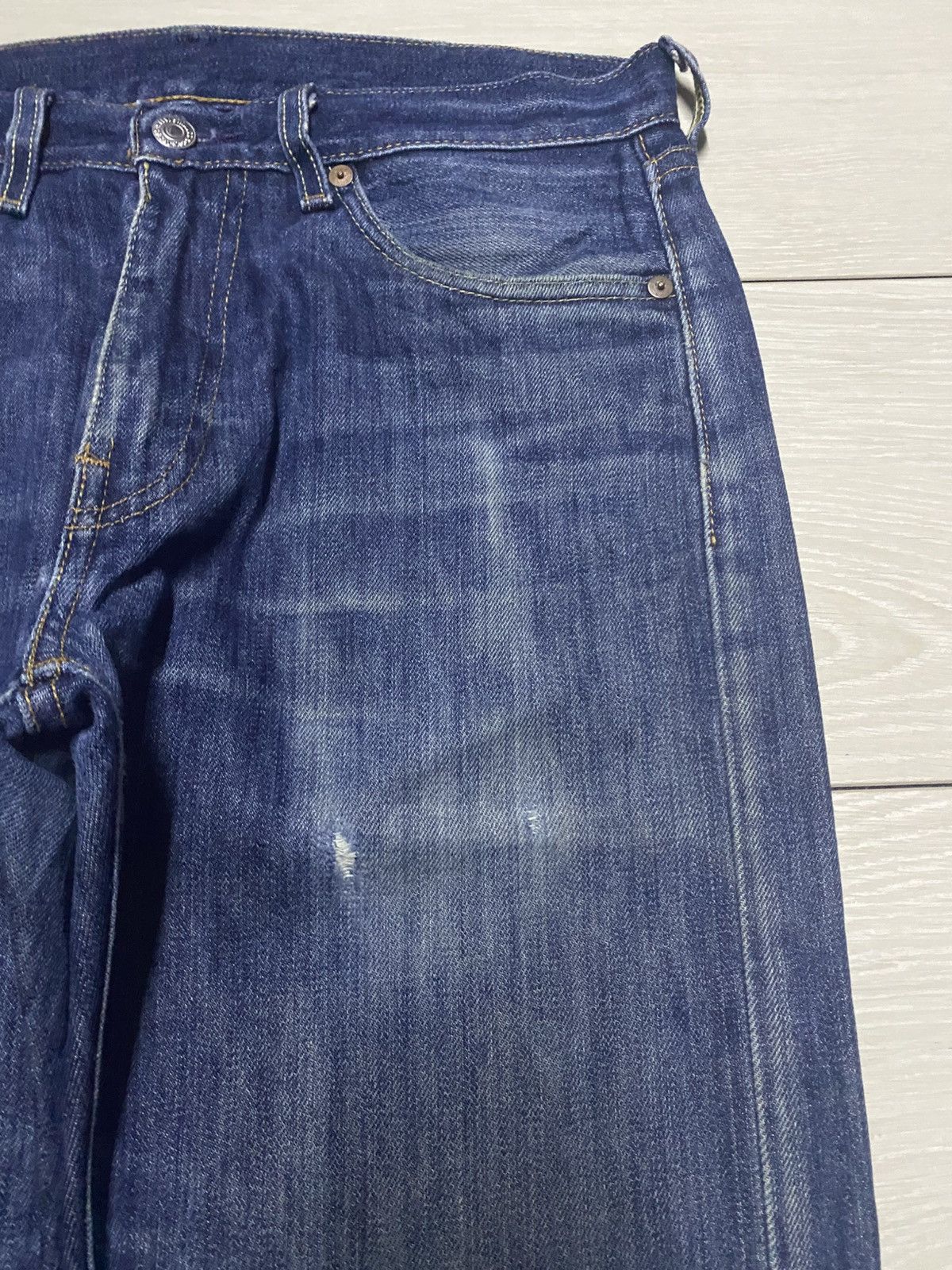 Levi's Vintage Levis Big E Y2K USA Blue Wash Distressed Jeans Size US 31 - 8 Thumbnail