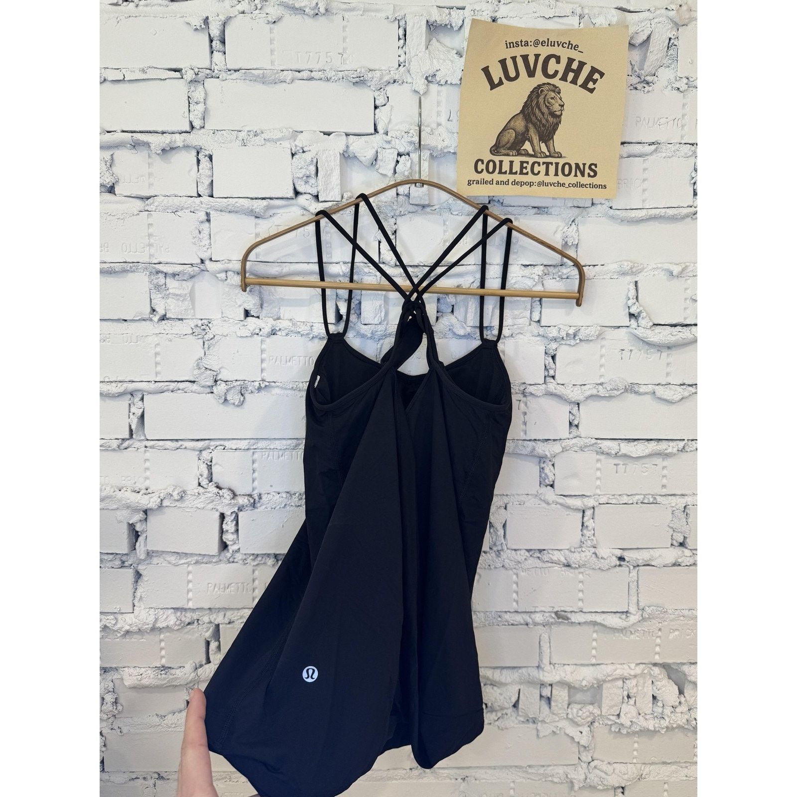 Lululemon Lululemon Womens S Black Strappy Back Tank Built In Bra Size S / US 4 / IT 40 - 2 Thumbnail